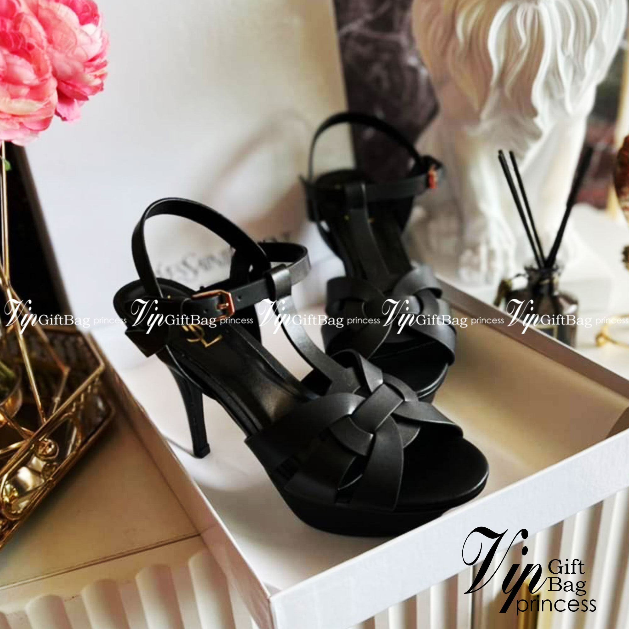 YSL TRIBUTE HEEL / SAINT LAURENT TRIBUTE HEEL / YSL HIGH HEEL เกรดออริจินอล รองเท้าส้นสูงแบรนด์หรู ที่สาวๆ ทุกคนควรมี ไว้ออกงานหรือใส่ทำงานได้ คู่นี้คือปังได้ตลอดกาล เพิ่มความสูงเพรียว สวยหรูมากค่ะ