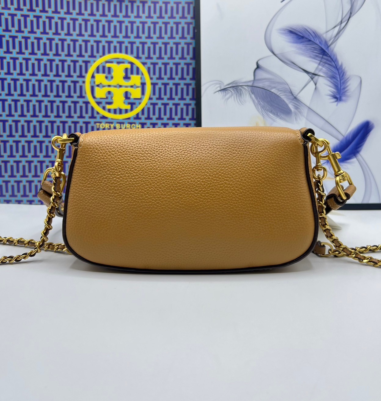 Tory Burch Britten Convertible Crossbody Bag กระเป๋าสะพายดีไซน์เรียบหรู เกรดออริ สลับแท้ 1:1 ใช้งานต่างประเทศได้