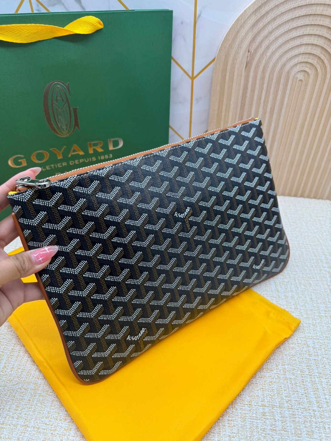 พร้อมส่ง GOYARD CLUTCH BAG unisex 30cm กระเป๋าคลัช ใช้ได้ทั้งชายหญิง เกรดออริ สลับแท้ 1:1 ใช้ต่างประเทศได้ ภาพถ่ายจากงานขายจริง