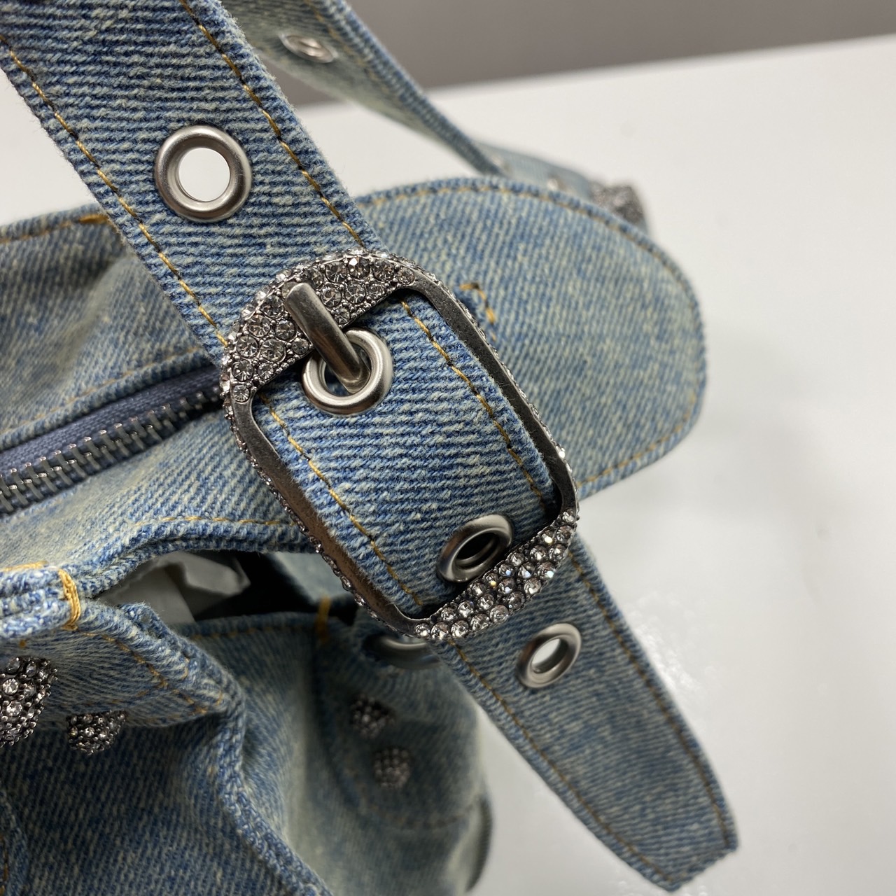 Balenciaga NEO CAGOLE XS HANDBAG DENIM IN BLUE aged-silver hardware with rhinestones กระเป๋าสะพายเดนิม สวยเท่ ประดับหมุดเพชร เกรดออริ 1:1 สลับแท้ ใช้งานต่างประเทศได้