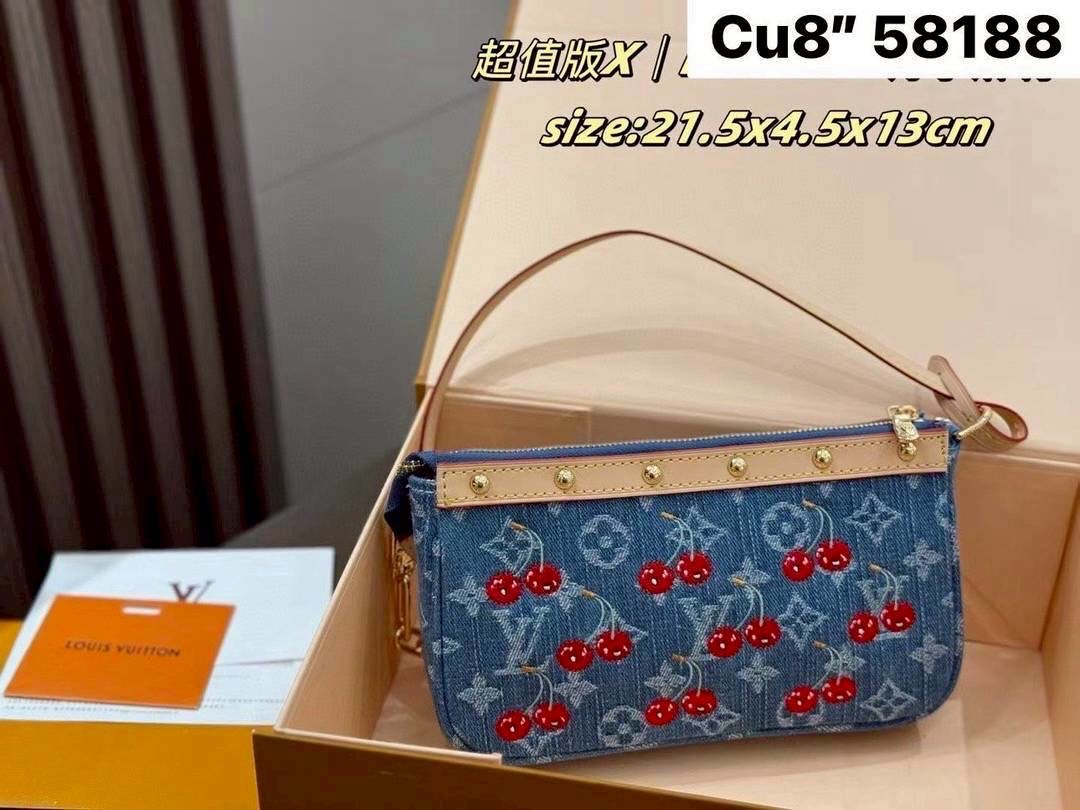 LV x TM Pochette Accessoires bag Monogram cherry denim 20cm กระเป๋าถือทรงพอชดีไซน์สวยอัพลุคไฮน์ ถือหรือคล้องไหล่ได้สวยและโดดเด่นมีชีวิตชีวา ด้วยเดนิมวินเทจปักลายเชอร์รี่สีสันสดใสสะดุดตาสะท้อนสไตล์ไอคอนิก