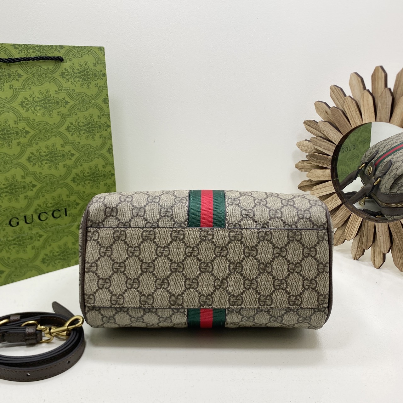 GUCCI GG Ophidia small top handle bag กระเป๋าถือทรงหมอนสวยคลาสสิค ดีไซน์แถบคาดโดดเด่น สวย หรู หูจับในตัวใช้สะดวก