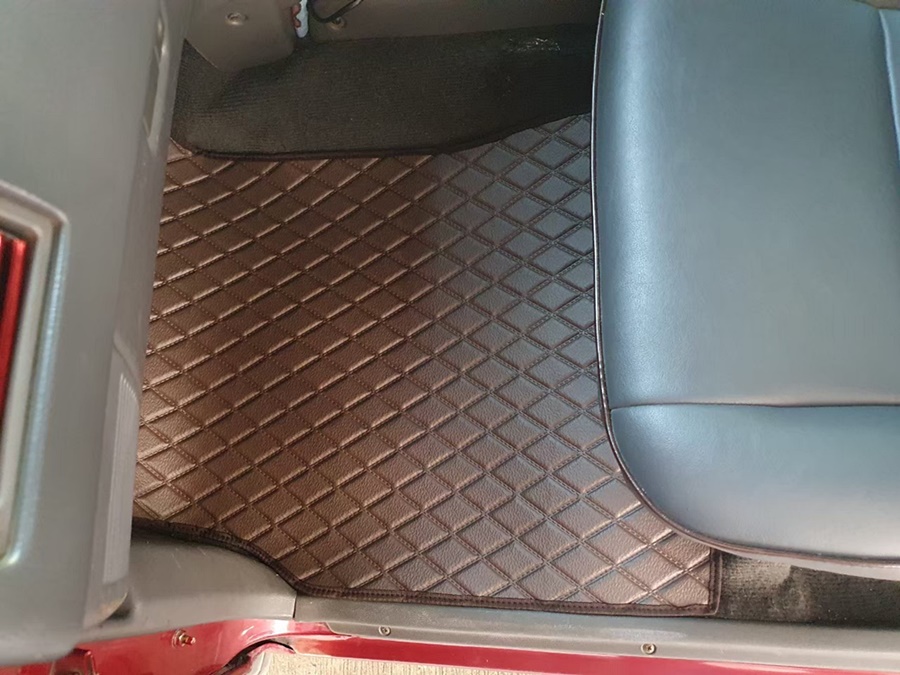 พรมปูพื้นรถยนต์ TOYOTA MIGTHY X CAB ลายไดมอนด์ สีกาแฟ เข้ารูป 5ชิ้น