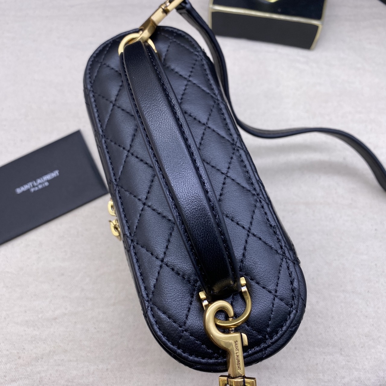 YSL GABY VANITY BAG กระเป๋าใส่เครื่องสำอางซิปรอบ งานหนังสวยเต็มใบ เกรดออริ สลับแท้ 1:1 ใช้ต่างประเทศได้