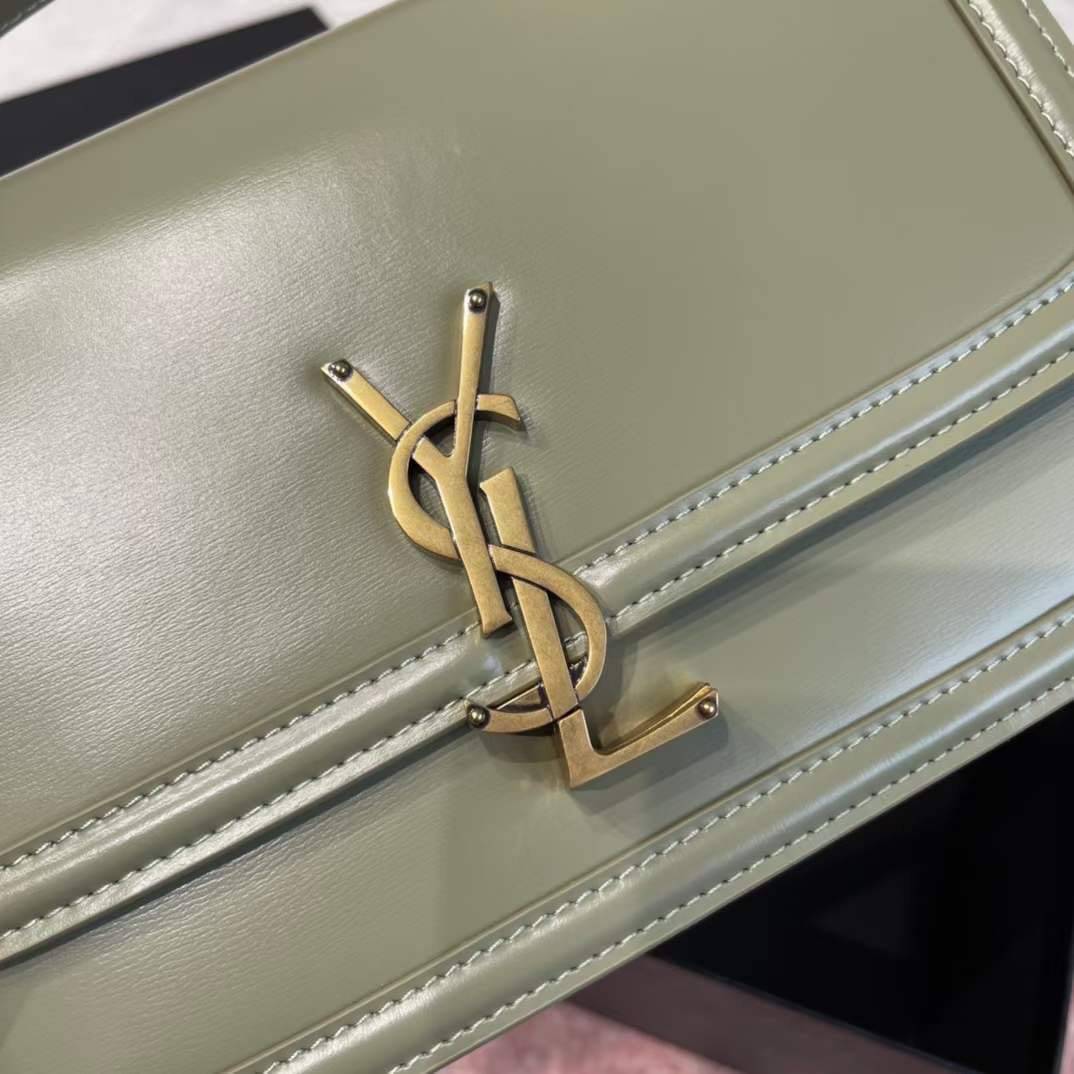 YSL Solferino medium crossbody bag คอลเล็คชั่นน้องโรเซ่ ROSE BLACKPINK ที่สุดแห่งความคลาสสิก เกรดออริจินอล หนังสวยมาก กระเป๋าสะพายรุ่นที่สาวๆ ทุกคนควรมีติดตู้ ภาพถ่ายจากงานขายจริง สวยตามรูป ไม่ผิดหวังค่ะ