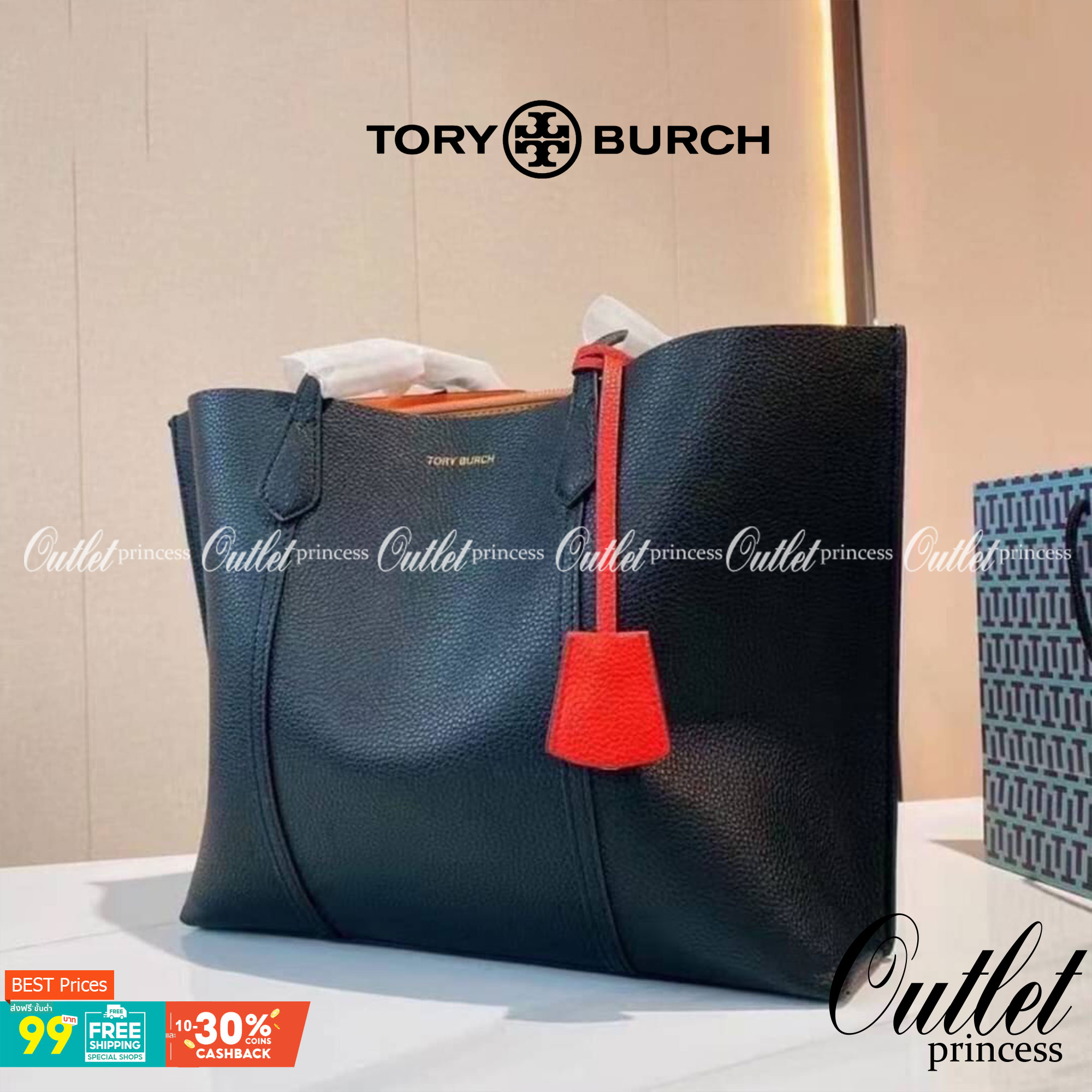 Tory Burch Perry Triple Compartment Tote Bag ออกแบบเพื่อเหมาะใช้งานได้ในชีวิตประจำวัน ใช้วัสดุผสมผสานช่วยให้กระเป๋าเป็นทรงสวยโดยยังคงคุณภาพนิ่ม สวยงามด้วยหนังวัวแท้ เรียบหรูและคลาสสิค สามารถใช้เป็น every day bag ภายในมีช่องแยกใช้งานอย่างชัดเจน ขนาดที่กำลั