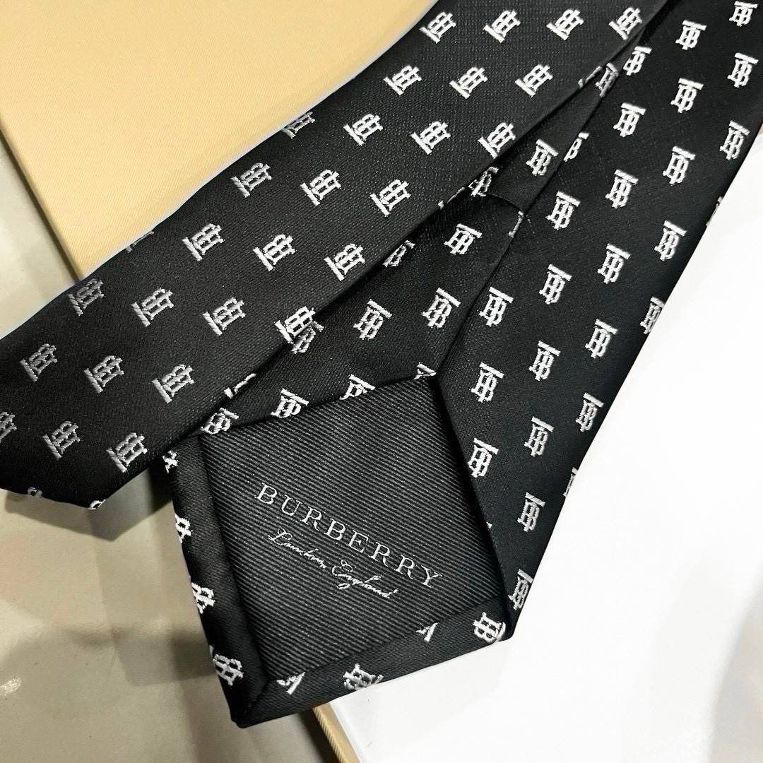 TOP ORI | BURBERRY NECKTIE THE BEST QUALITY Check Silk Tie เกรดเทียบแท้เทพดีสุด เนคไทแบรนด์เนมเบอร์เบอรี่ ผ้าไหมอิตาลี่ทอละเอียดปราณีตทุกเส้นทำมือสวยคมชัด