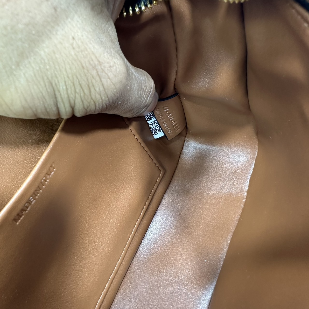 ORI หนังแท้ | CELINE Shoulder bag toile Triomphe et veau กระเป๋าสะพายไหล่ เรียบหรูคลาสิก ใช้งานง่าย เป็นใบที่แมทง่าย เข้ากับทุกลุคทุกสไตส์