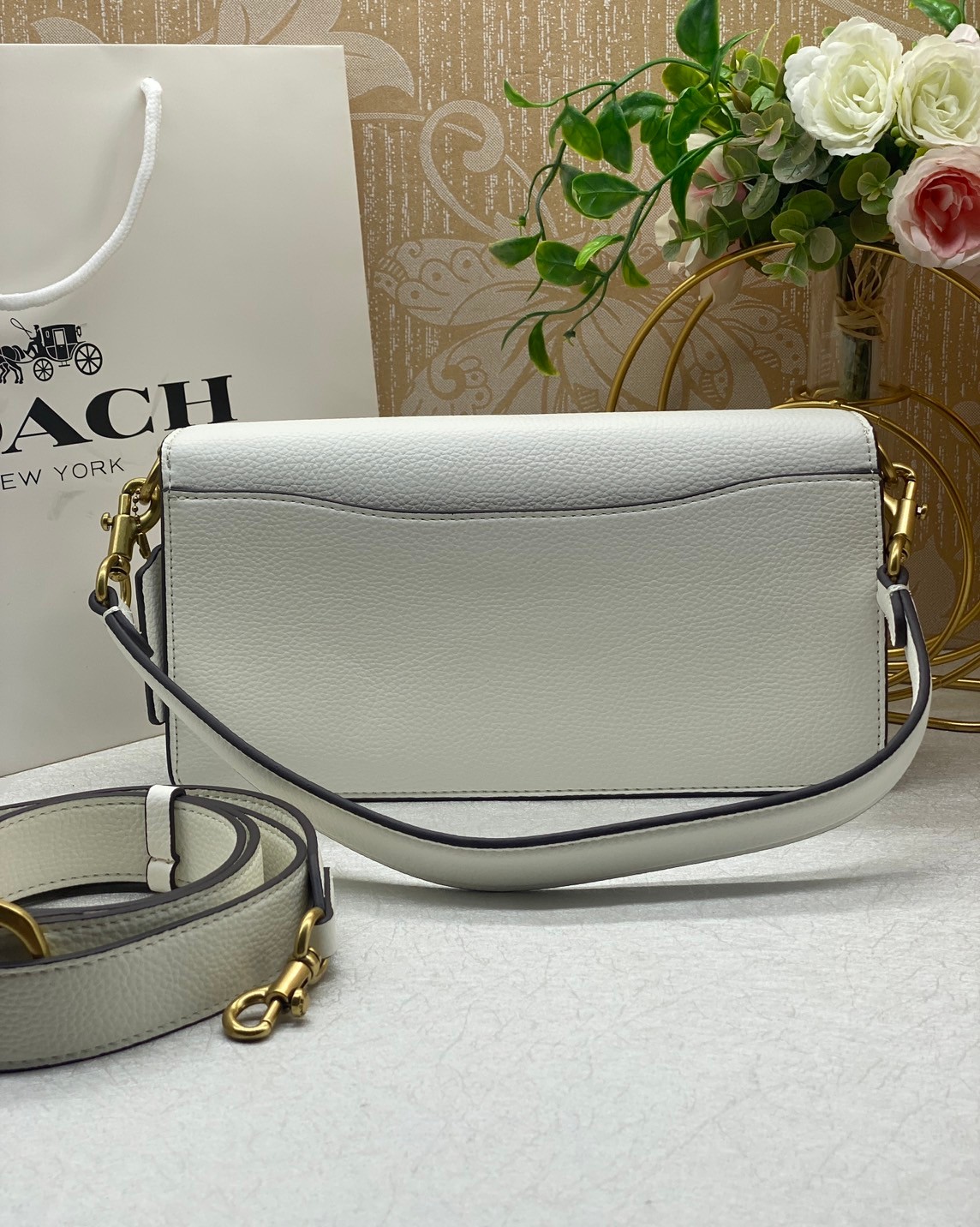 COACH TABBY CROSSBODY WRISTLET 26cm สีใหม่ล่าสุด ต้อนรับสงกรานต์นี้ รุ่นนี้ต้องเข้าแล้ว พกพาได้ตลอดวันเลย