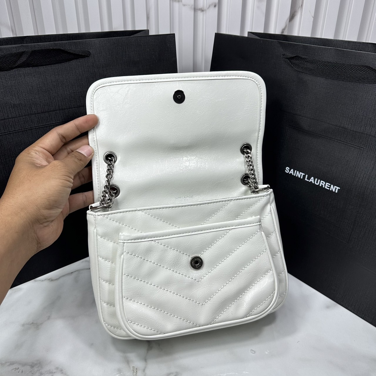 Small YSL Niki shoulder bag 9" กระเป๋าสะพายทรงคลาสสิค รุ่นยอดนิยมของแบรนด์ที่ใครๆก็ต้องมีใช้ ดีไซน์เรียบหรู 🧡เกรดออริ ใช้งานต่างประเทศได้