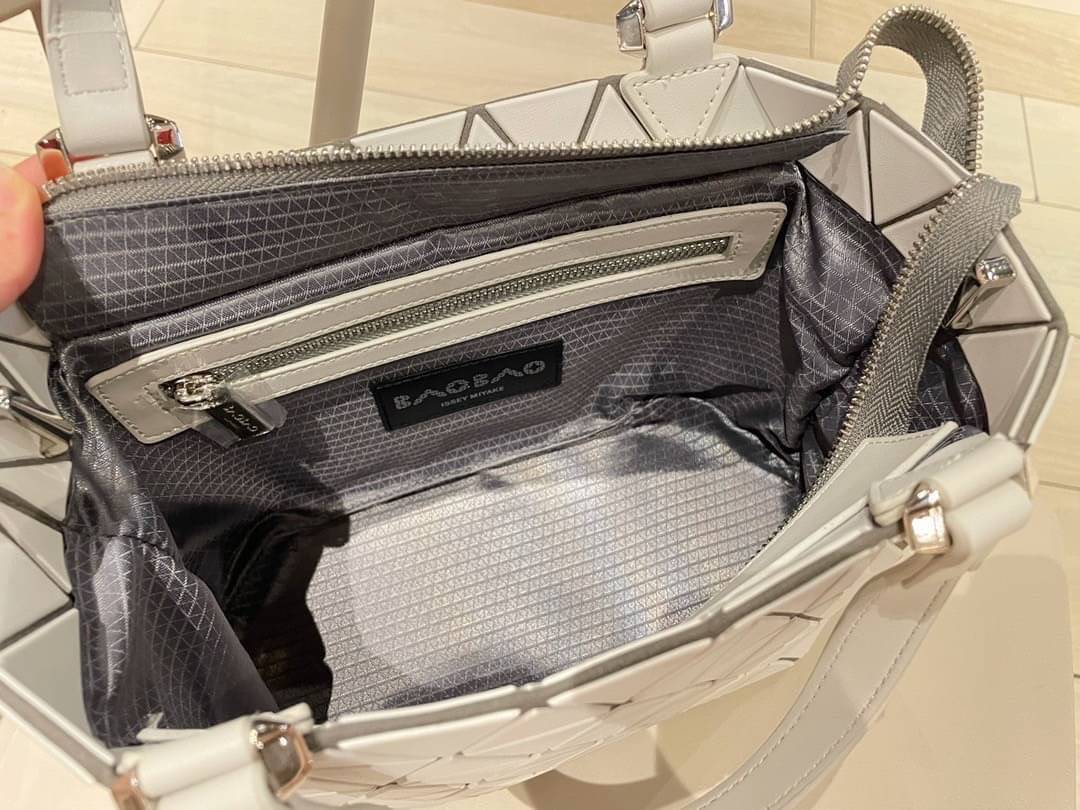 VIP GIFT 】BAOBAO Issey Miyake Crystal Matte Shoulder Bag