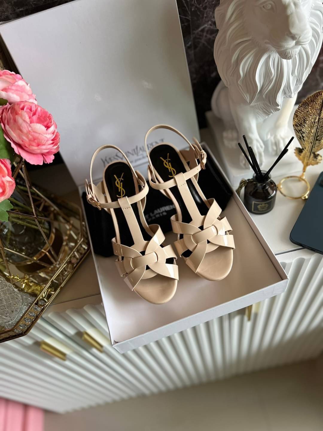 YSL TRIBUTE HEEL / SAINT LAURENT TRIBUTE HEEL / YSL HIGH HEEL เกรดออริจินอล รองเท้าส้นสูงแบรนด์หรู ที่สาวๆ ทุกคนควรมี ไว้ออกงานหรือใส่ทำงานได้ คู่นี้คือปังได้ตลอดกาล เพิ่มความสูงเพรียว สวยหรูมากค่ะ