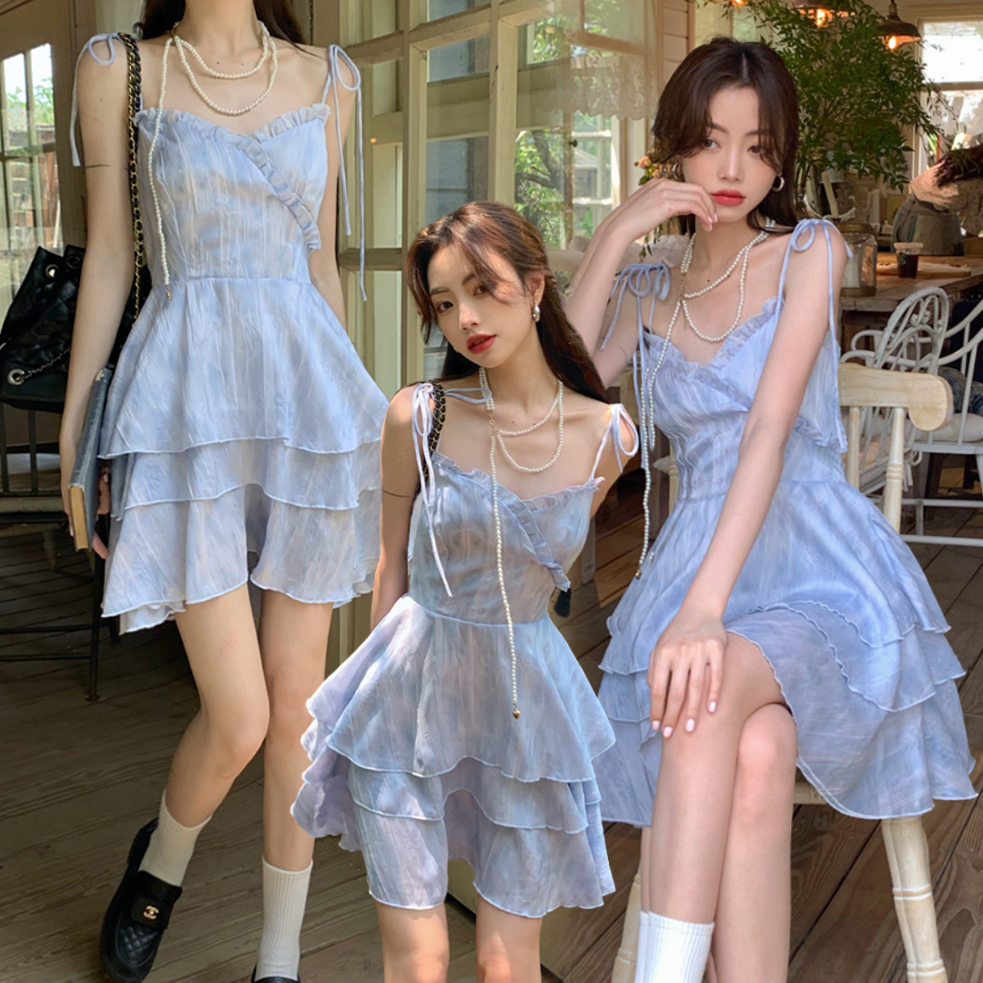พร้อมส่ง 🥐🥨 Benla dress เดรสสั้นสายผูกโบว์ลายสวยมาก (IN38371)