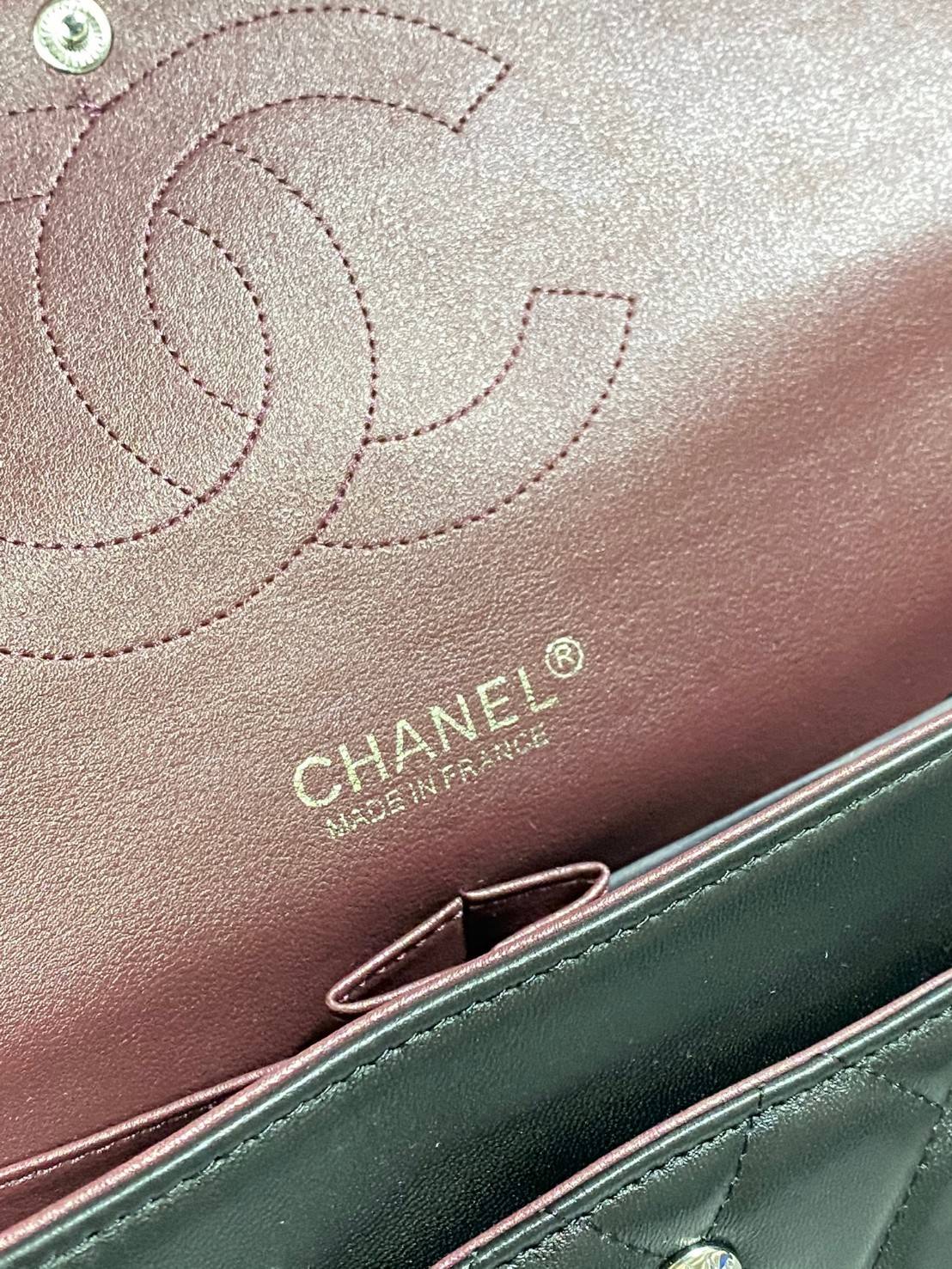 CHANEL LARGE CLASSIC JUMBO HANDBAG 30cm พร้อมส่งที่ไทย Lambskin & Grained Calfskin