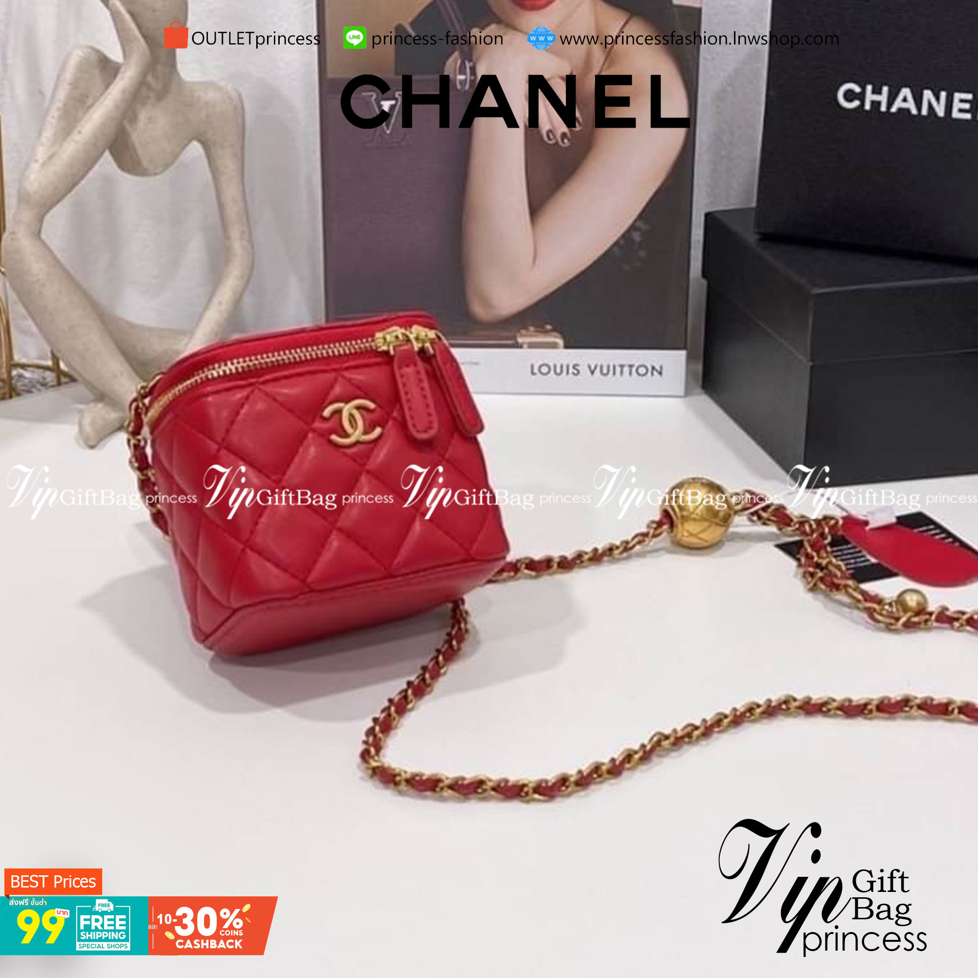 VIP 】CHANEL Box With Chain สายโซ่ทองหรูมาก หนังเรียบฟู ขึ้นเงา กระทบแสงยิ่งสวยค่าา โทนสีสวยสดใส เหมาะมากสำหรับสาวๆ ชิคๆ ต้องบอกเลยรุ่นนี้เหล่าเซเลบใช้กันเยอะมากๆ แค่อะไหล่ก็หรูไปเดินครึ่งแล้วค่าา😁 พร้อมส่งที่ไทยที่นี่ที่เดียว