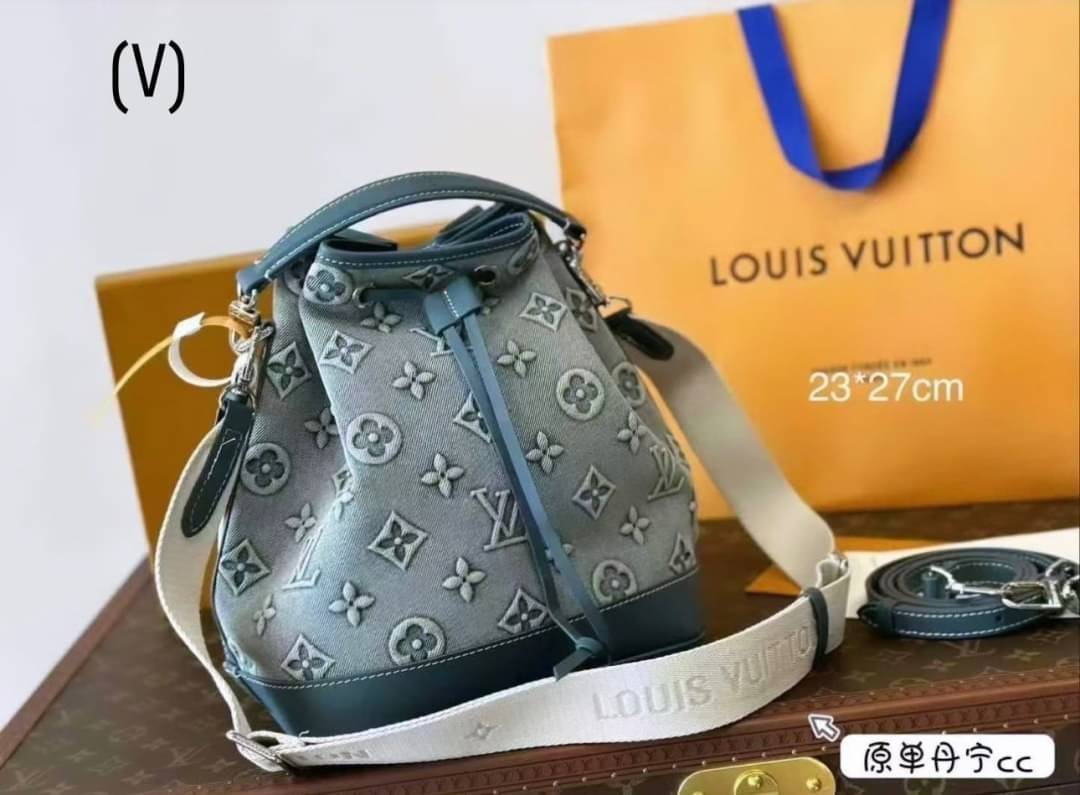 LV Nano Noé Denim Vintage Bag / LV Bucket Bag กระเป๋าทรงบัคเก็ตเดนิมสไตล์วินเทจ รุ่นใหม่ปั้มลายโมโนแกรมบนเดนิมสุดไอคอนิก ที่ใครเห็นต้องเป็นคลั่งรัก ผู้ดี หรูหราได้ทุกลุค ทุกสไตล์