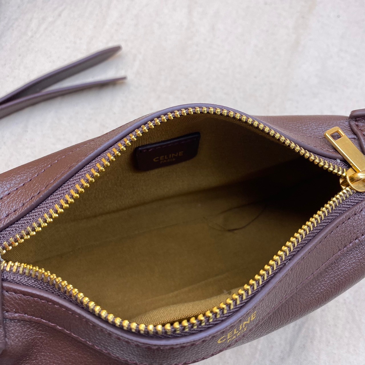 พร้อมส่ง 3 สี CELINE ROMY SHOULDER BAG 21cm เกรดออริ 1:1 สลับแท้ ภาพถ่ายจากงานจริง ใช้งานต่างประเทศได้