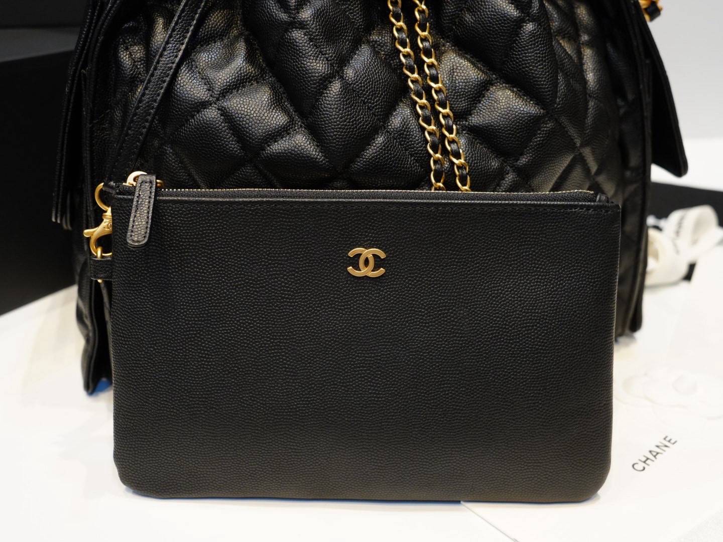 TOP ORI หนังแท้ | มีรองบ่า CHANEL 25 Medium Handbag Spring-Summer 2025 กระเป๋าสะพายรุ่นใหม่สุดฮอตแห่งปี หนังแท้ลายเกรน ที่สุดแห่งความไอคอนิก มาพร้อมใบเล็ก อะไหล่สีทองสวยหรู