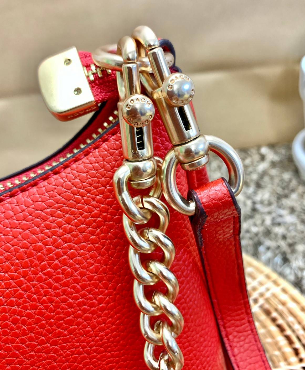 พร้อมส่งครบสี สวยทุกสีเลยค่า😘 ((CA173//CA209//CA548)) COACH TERI SHOULDER BAG 🔹กระเป๋าทรงพอช ในรูปแบบหนังแท้ หนังนิ่มสวยมากค่ะ