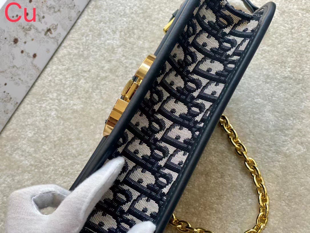 DIOR 30 Montaigne Chain Bag Dior Oblique Jacquard / DIOR BAG พร้อมส่ง กระเป๋าสะพายดีไซน์คลาสสิค เอกลักษณ์ของความหรู