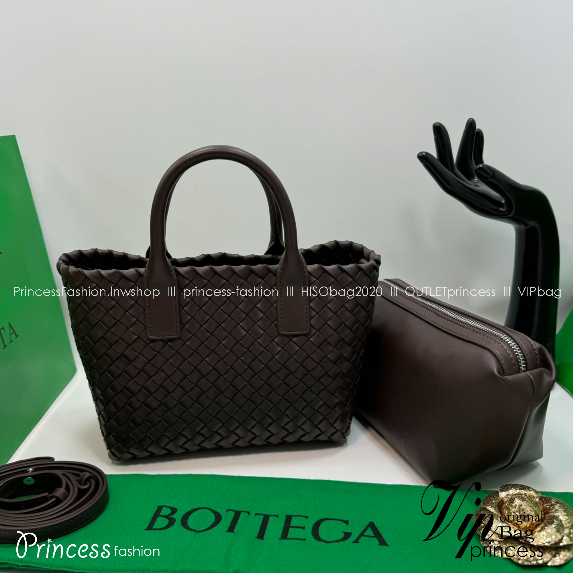 BOTTEGA MINI CABAT LEATHER TOTE BAG กระเป๋าสะพายขนาดมินิ พร้อมใบลูก ดีไซส์สานเป็นเอกลักษณ์ หนัง nappa นิ่มสวยงาม