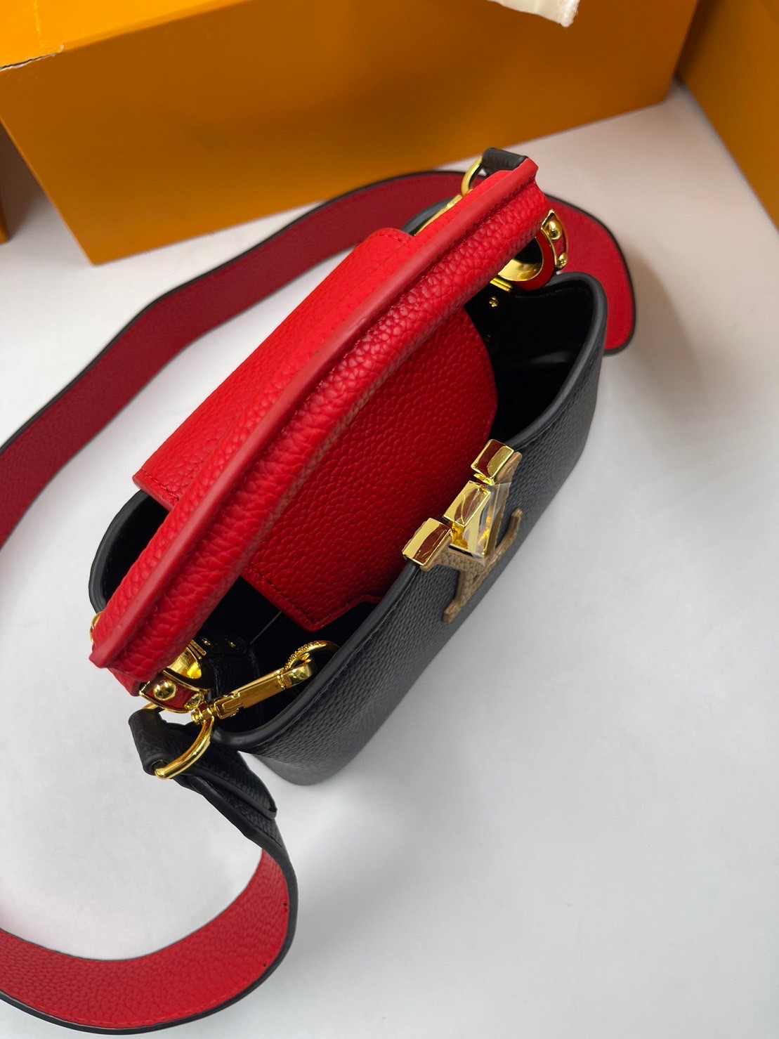 LV BB Capucines Python Handbags / LV Capucines BB Taurillon Leather 20cm พร้อมส่ง 6 สี **สินค้าเกรดออริจินอล 1:1 สลับแท้ ใช้งานต่างประเทศได้