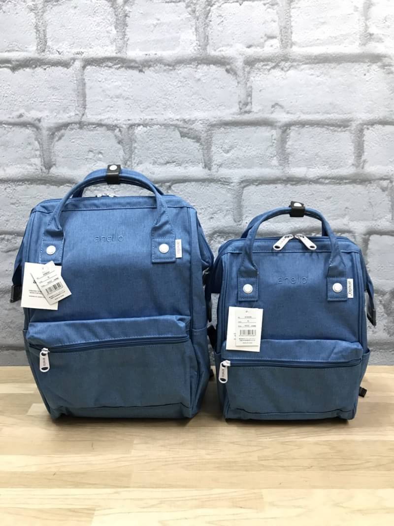 Anello Mottled Polyester Mini Backpack เป้แบรนด์ดังแห่งปี วัสดุ poleyester canvas เนื้อผ้าเรียบหรู และทันสมัย ดีเทลคล้ายรุ่น original ต่างตรงที่ด้านหน้าเป็นงานปักโลโก้สวยงาม และหัวซิป สกรีนโลโก้แบรนด์สีสันเข้ากับตัวกระเป๋า รุ่นชน shop มีหลากสีให้เลือกสรรค