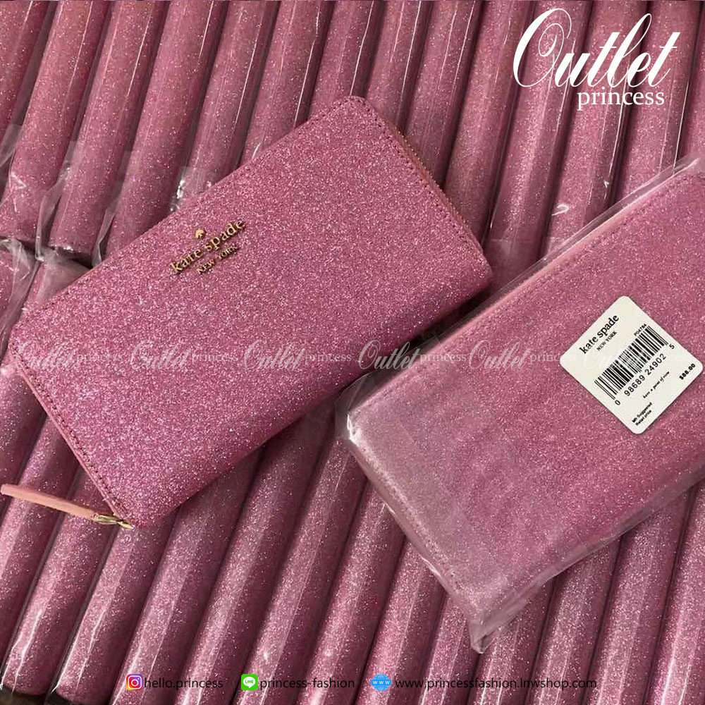 KATE SPADE JOELEY LONG WALLET กระเป๋าสตางค์ใบยาวรุ่นใหม่ล่าสุดหนัง Saffiano สไตล์ PRADA สวยน่าใช้ตัวเนื้อกระเป๋าตกแต่งด้วยกลิทเตอร์ทั้งใบ สวยหรู ภายในมีช่องซิป1ช่อง และช่องใส่บัตรหลายช่อง ใส่เหรียญ บัตรได้เยอะ ตัวจริงสวยน่าใช้มากค่ะ
