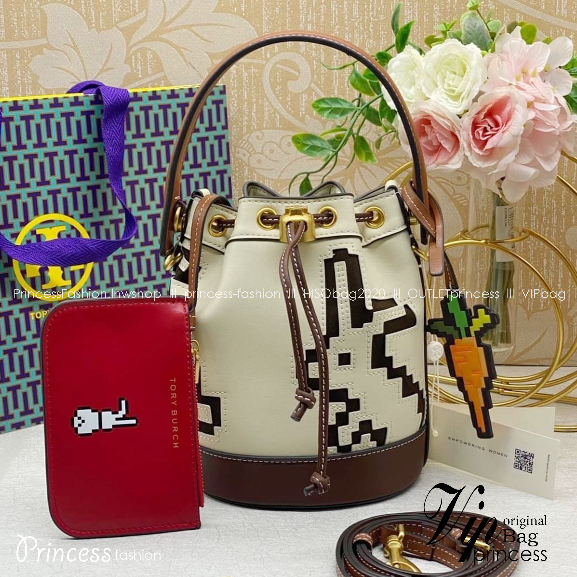 TORY BURCH Mini T Monogram Bucket Bag jacquard black / Tory Mini Bucket Bag กระเป๋าทรงบัคเก็ต ไซส์มินิ สีดำสุดคลาสสิก สีดำคลาสสิก กระเป๋าทรงขนมจีบ รุ่นใหม่ล่าสุด วัสดุผ้าแจคการ์ด ตัดขอบหนังสวย