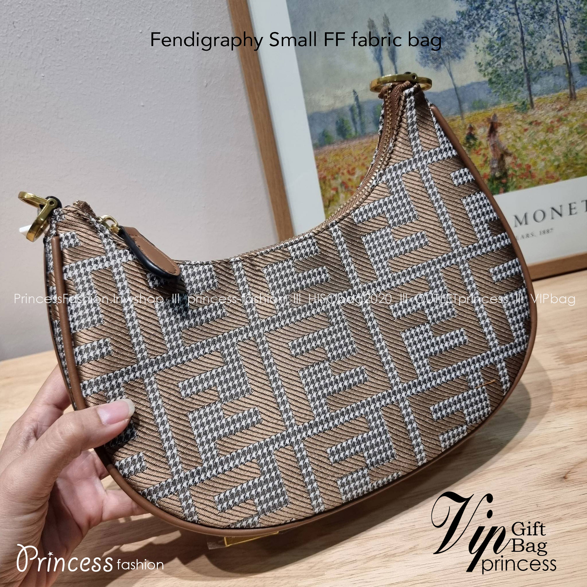 Fendigraphy Small FF fabric bag / FENDI HOBO / FENDI MONOGRAM CROSSBODY HOBO BAG กระเป๋าสะพายข้างใหม่ล่าสุด ดีไซน์ลวดลายรอบใบ มี texture โดดเด่นน่าใช้ ดูหรูและคลาสสิคในตัว