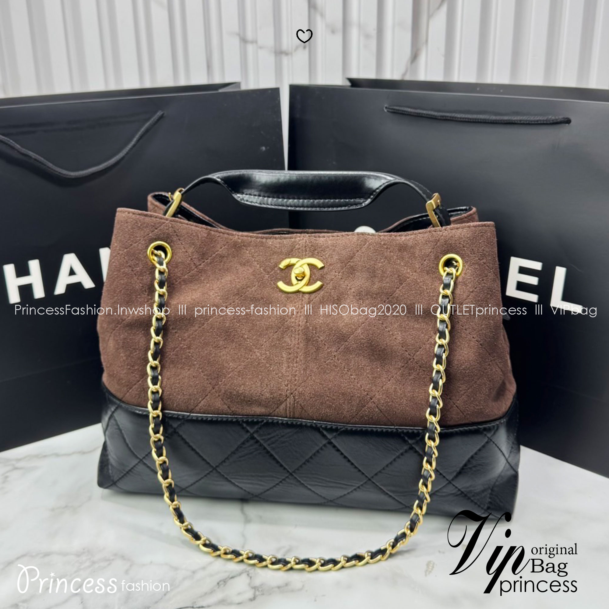 CHANEL Shopping Bag 25A Suede Bag กระเป๋าช้อปปิ้งทรงโท้ทหนังกลับสีทูโทน *สีใหม่น้ำตาลไหม้สีเข้ม ในคอล Métiers Dart 2024/25