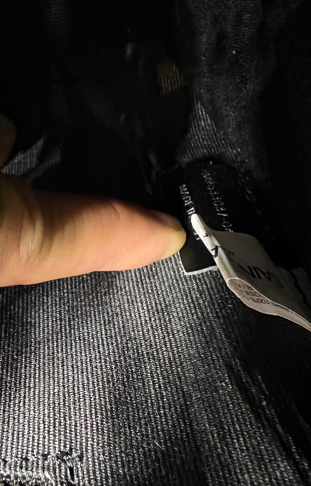 หนังแท้ YSL Saint Laurent Large Cassandra quilted shoulder bag กระเป๋าสะพายใบใหญ่ ดีไซน์ทรงสวยหรู ตอบโจทย์ได้ทุกสไตล์ ภาพสินค้าถ่ายจากงานขายจริง ใช้งานต่างประเทศได้