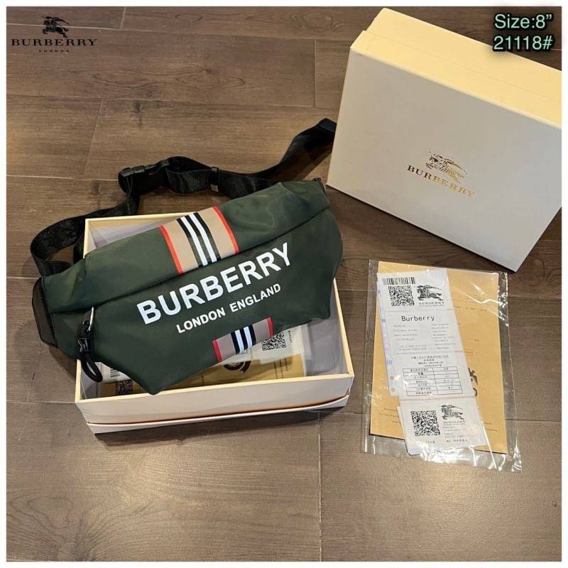 BURBERRY Belt Bag / Burberry Vintage Check Sonny Belt Bag / BURBERRY FRAGRANCES BELT BAG กระเป๋าคาดเอว คาดอกแบบ UNISEX ใช้ได้ทุกเพศ ลายวินเทจตามแบบฉบับของแบรนด์ เปิดปิดด้วยซิปยาว ใส่มือถือได้ทุกรุ่น รีบช้อป พร้อมอุปกรณ์ครบชุด ห้ามพลาด!