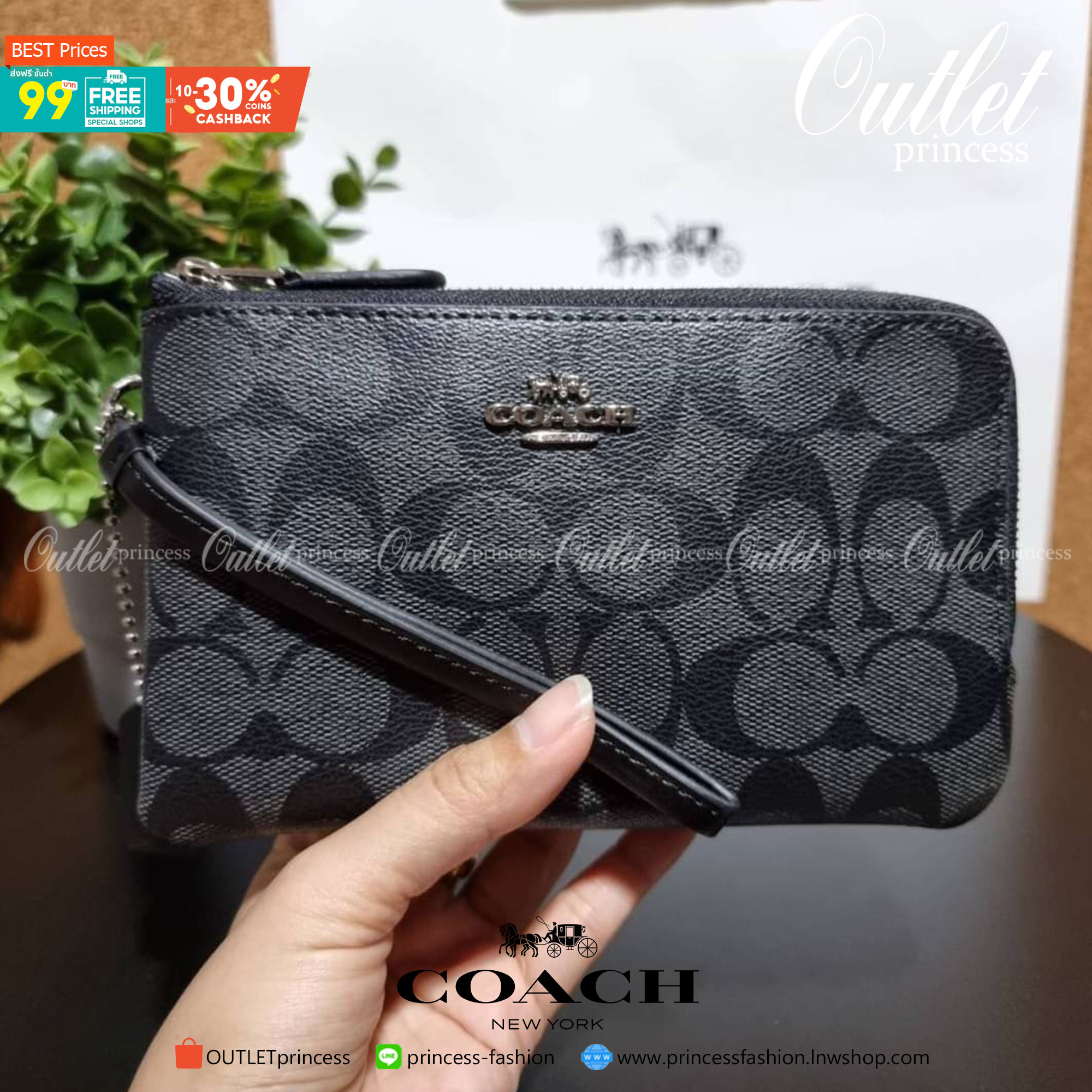 COACH F87591 DOUBLE CORNER ZIP WALLET IN SIGNATURE COATED CANVAS คล้องมือรุ่น 2 ซิป!! มาแล้วจ้า 🌟🤗 ไซส์นี้คือเหมาะมือจริงๆ พกง่ายเช่นเคย ไม่ต้องกังวลว่าจะเกะกะหรือกินพื้นที่กระเป๋าหลัก วัสดุหนังแคนวาสเคลือบลาย มีช่องหลักแยก 2 ช่อง ภายในบุผ