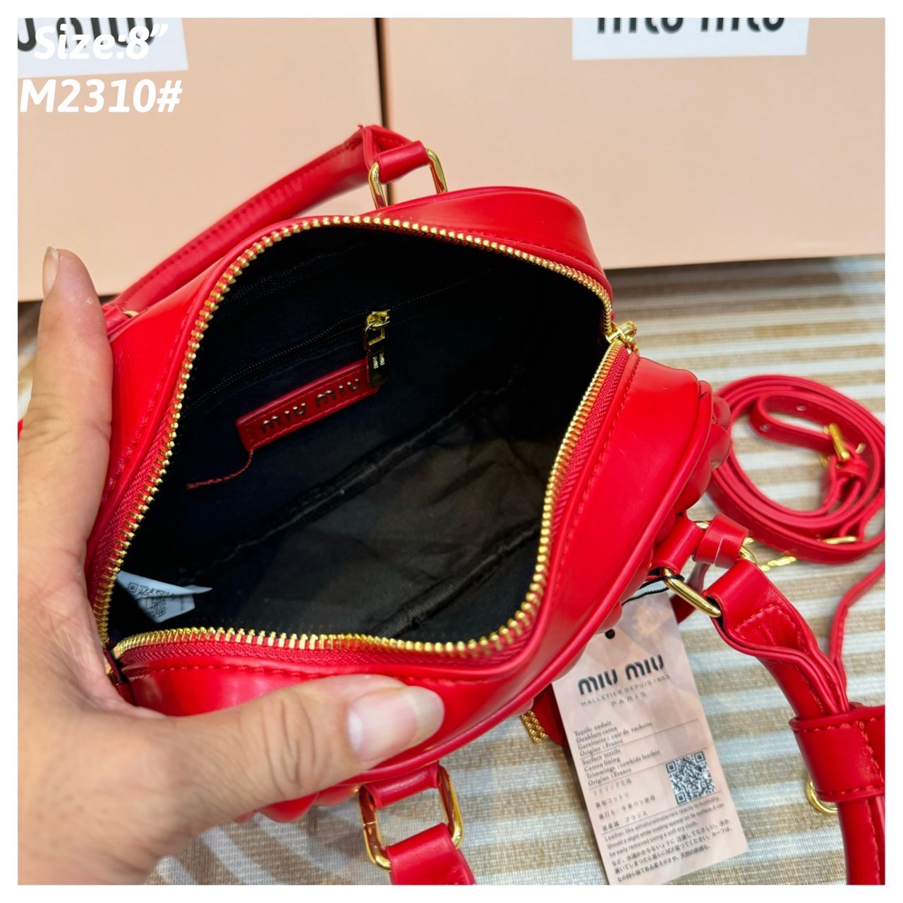 MIU MIU ARCADIE METELASSE MINI LEATHER BAG กระเป๋าถือ/สะพายสุดชิค ที่ไม่มีตอนนี้คือพลาด ดีไซน์เพิ่มดีเทล ด้วยการเดินด้ายเป็นเอกลักษณ์ สวยดูแพง