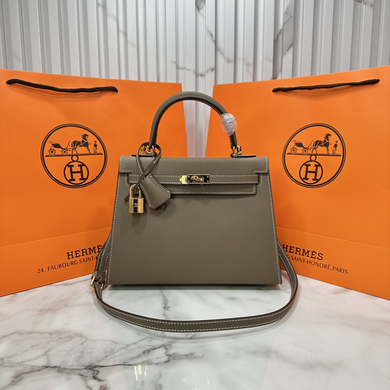 ORI หนังแท้ | Hermes Kelly 25cm / 28cm กระเป๋าสะพายที่สุดแห่งหรูหราลัคชู นิยามของความสง่างามเหนือกาลเวลา แบรนด์เนมในฝัน งดงามดั่งเจ้าหญิง