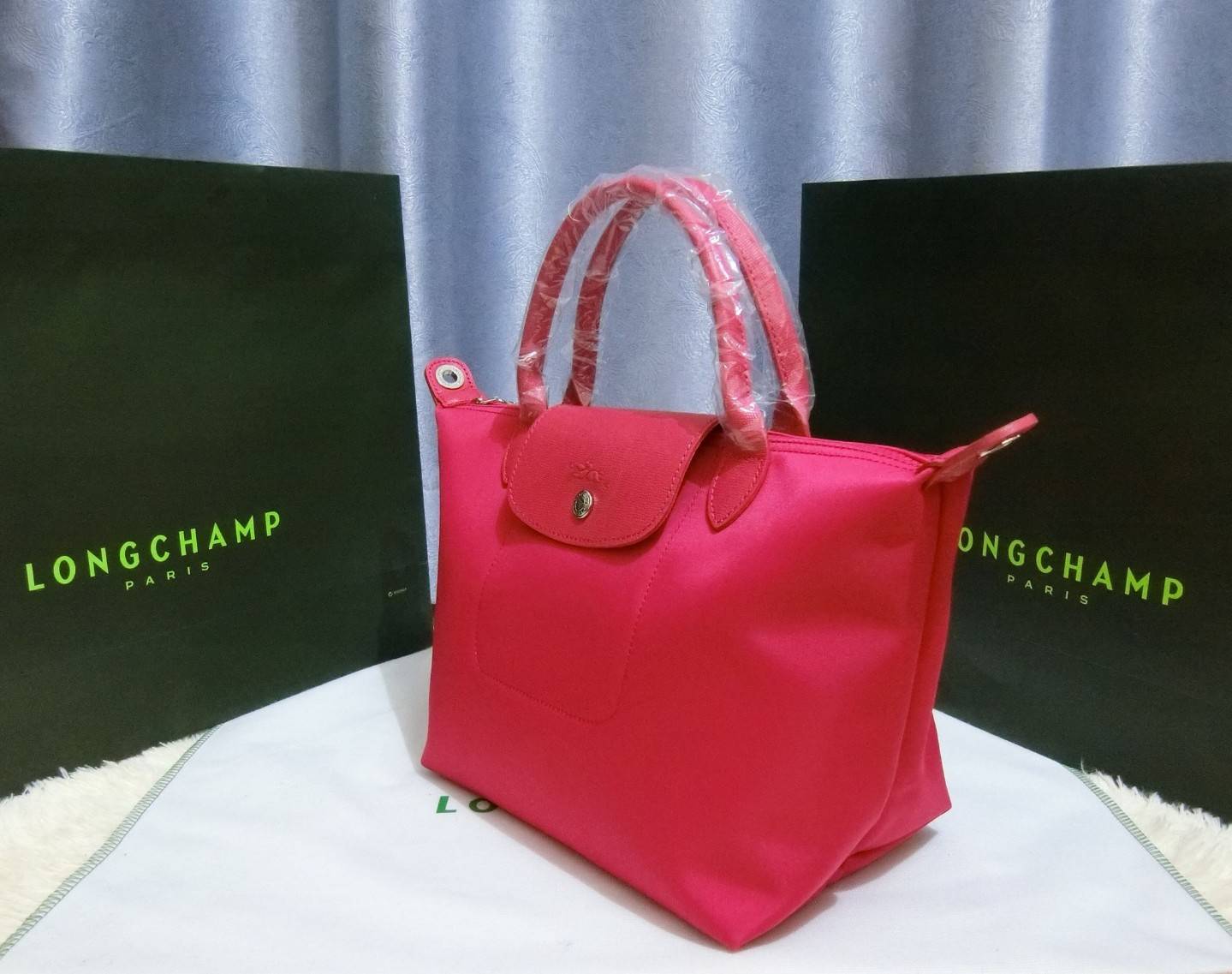 กระเป๋า Longchamp Le Pliage Neo Size S สินค้าใหม่ ของแท้เท่านั้น!!เป็นล็อตผลิตเกินออเดอร์จากโรงงาน มาพร้อมการ์ด/ถุงผ้าแบรนด์/ถุงกระดาษแบรนด์