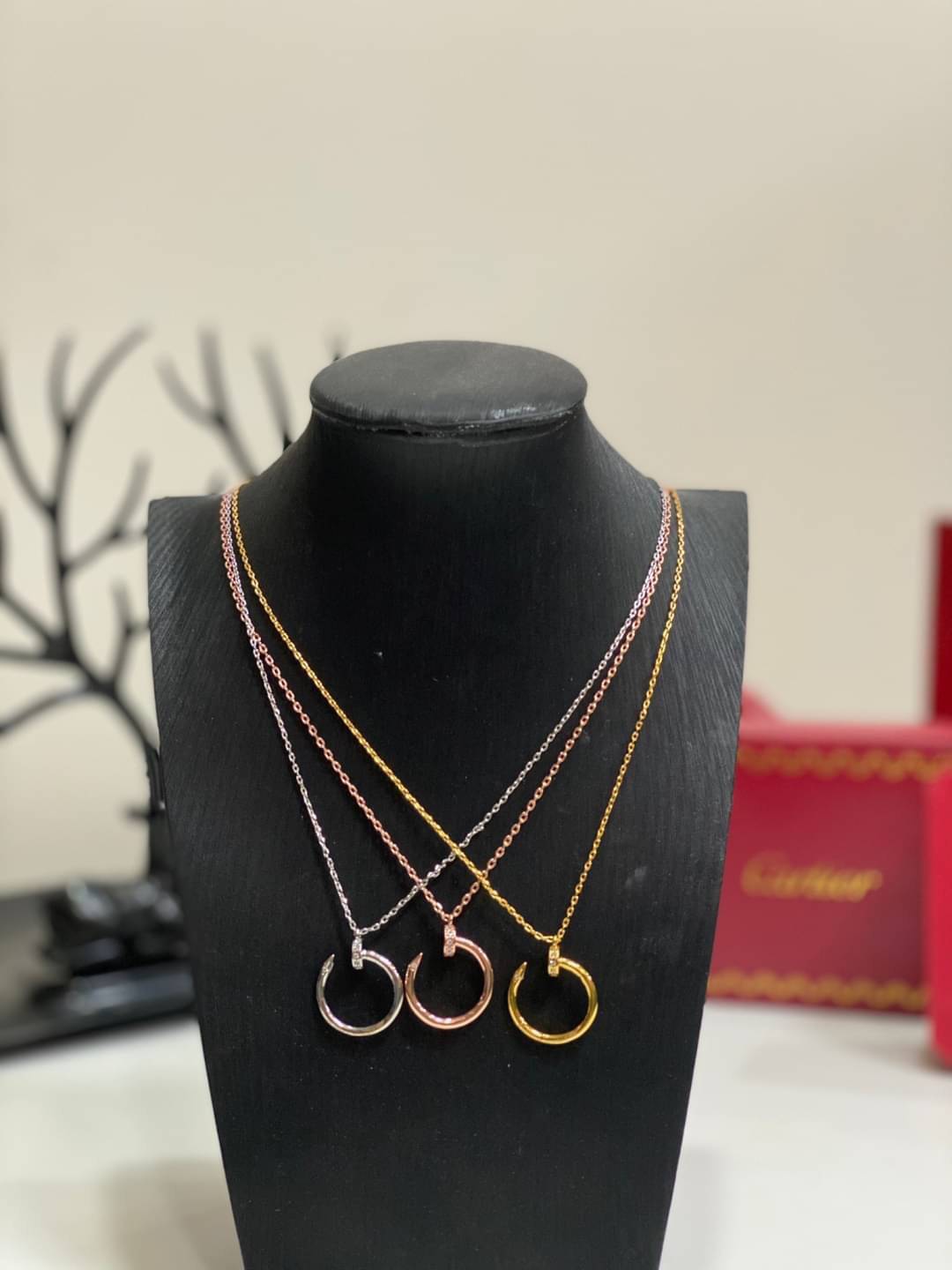 Cartier JUSTE UN CLOU NECKLACE / Cartier necklace สร้อยคอคาเทียร์ หัวตะปูหัวเพชร ภาพถ่ายจากงานจริง วัสดุคุณภาพดี ไม่ลอกไม่ดำ งานปั้มครบตามรูปเลยค่ะ