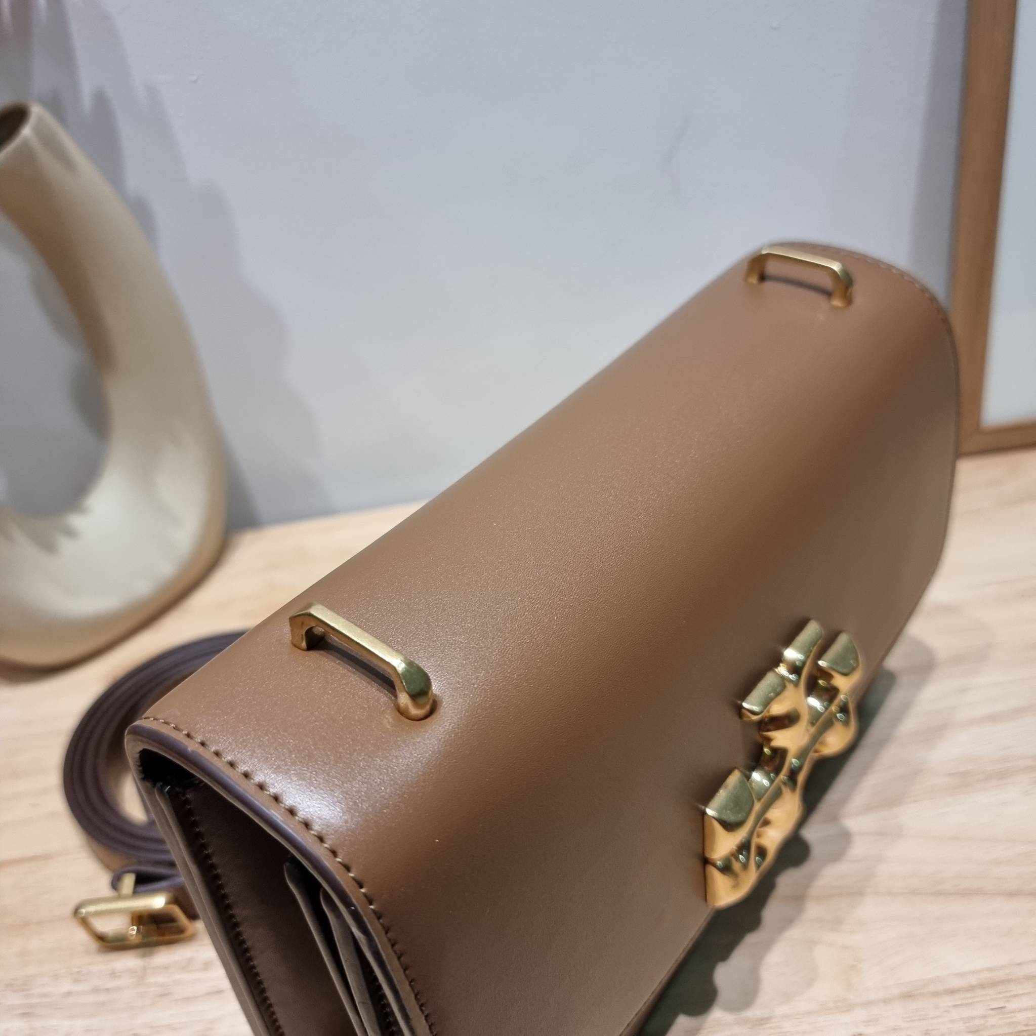 Tory Burch Bag / TORY BURCH ELEANOR CONVERTIBLE SHOULDER BAG รุ่นยอดนิยม กับไซส์ใหม่ ใหญ่จุคุ้ม! กระเป๋าสะพายข้าง ดีไซน์อยู่ทรง เรียบหรู! ผู้ดีกว่าใคร