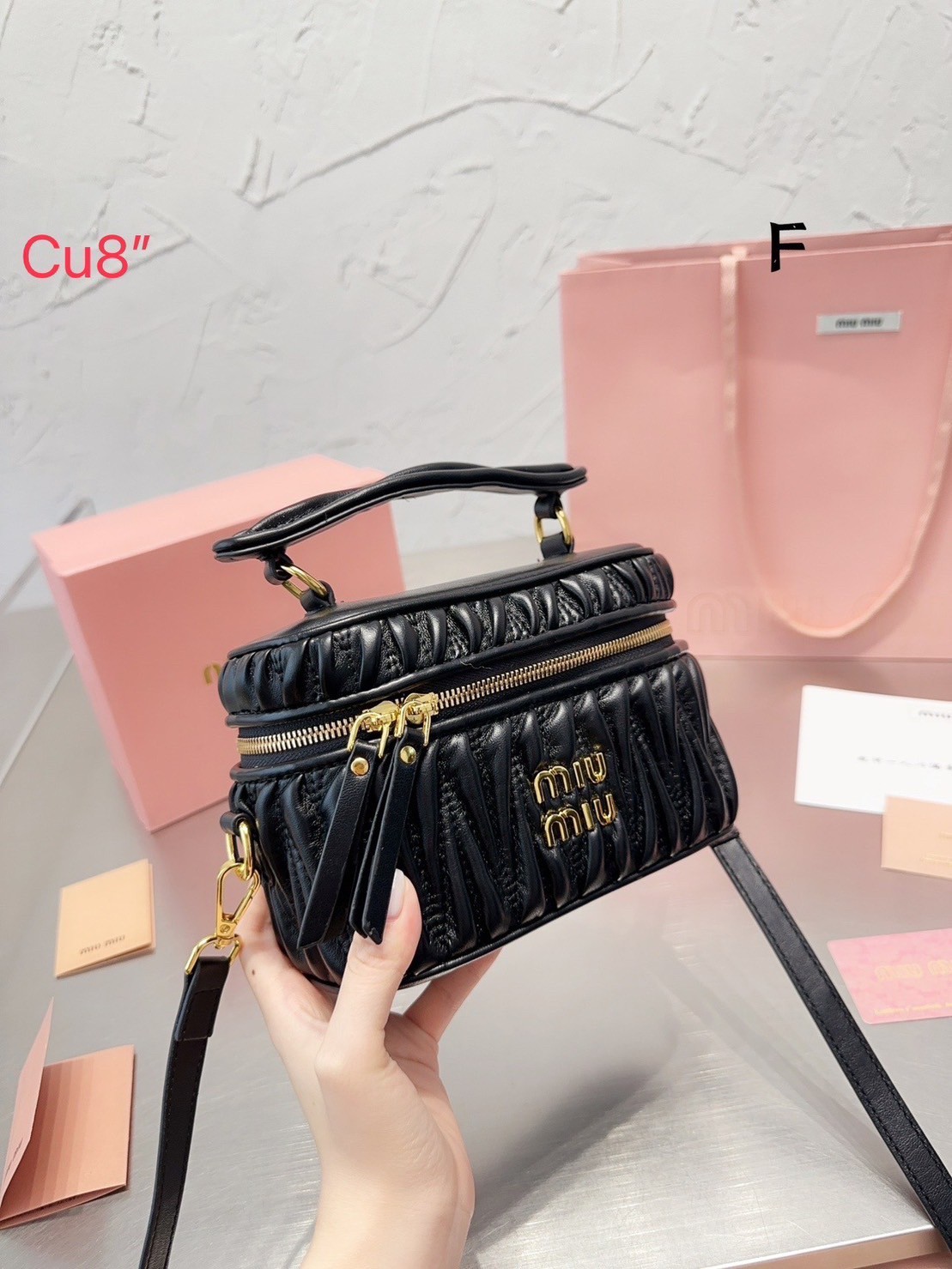 MIU MIU Matelasse nappa leather shoulder bag / MIU MIU BAG พร้อมส่ง 4 สี กระเป๋าสะพายทรงกล่อง ให้ความละมุม ลุคคุณหนูน่ารักสุดๆ คะ
