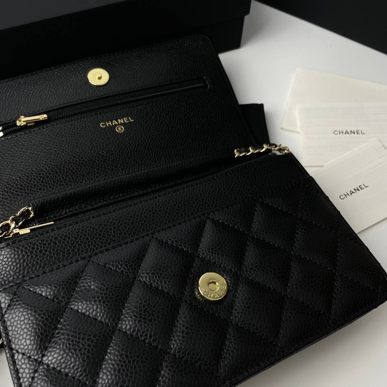 Chanel Wallet On Chain รุ่น Micro chip *หนังคาเวียร์* เกรดท็อปออริจินอล 1:1 สลับแท้ เกรดขายดีสุด งานสวยเป๊ะปัง ทรงสวยตรงปก ไม่ผิดหวัง ใช้งานต่างประเทศได้ ภาพถ่ายจากงานขายจริง