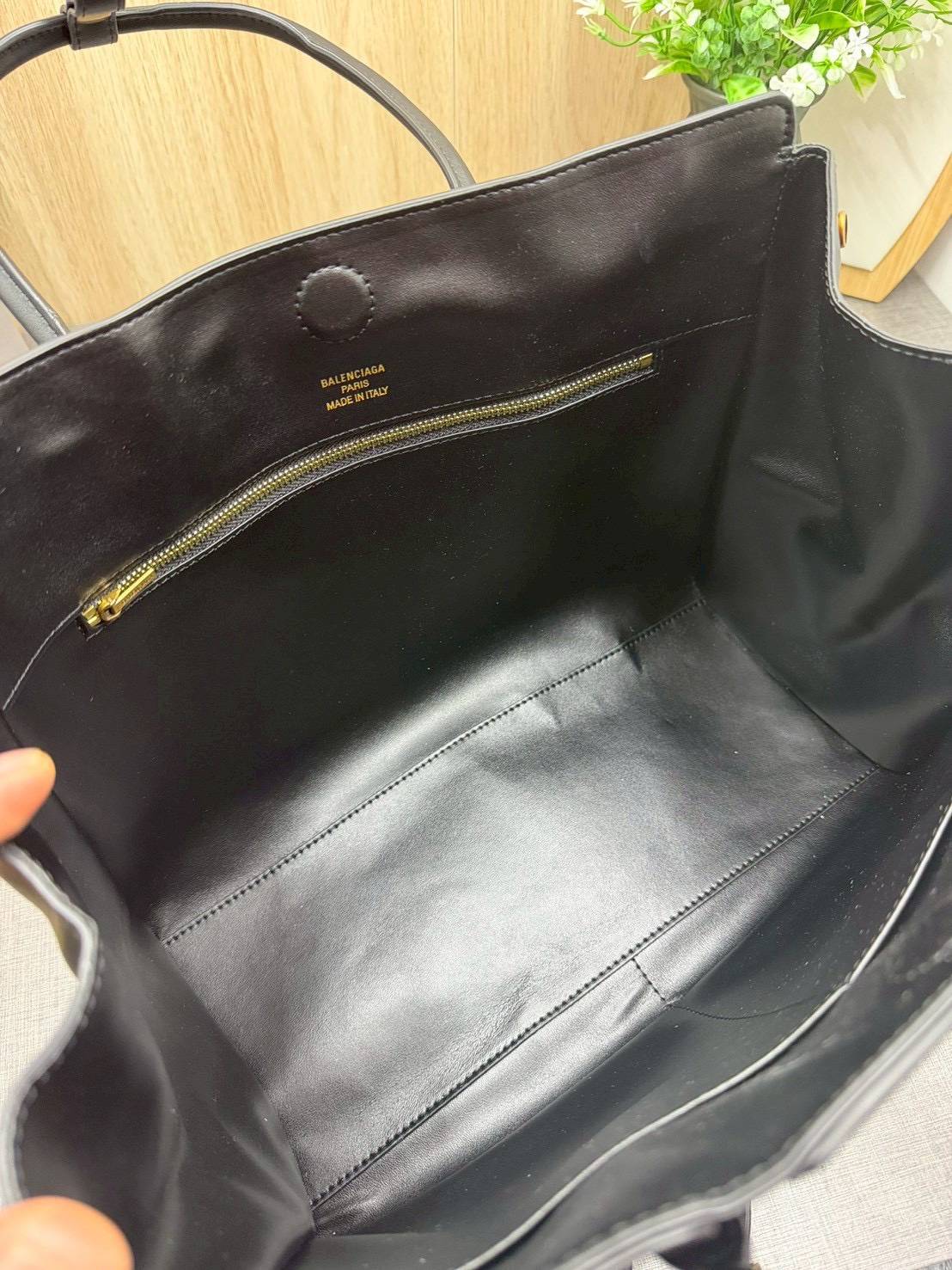 ORI หนังแท้ | Balenciaga Carry All Hampton Bag / Balenciaga Tote Bag 33cm กระเป๋าสะพายทรงโท้ท ภายในโล่งกว้าง ดีไซน์เรียบง่าย เรียบหรู