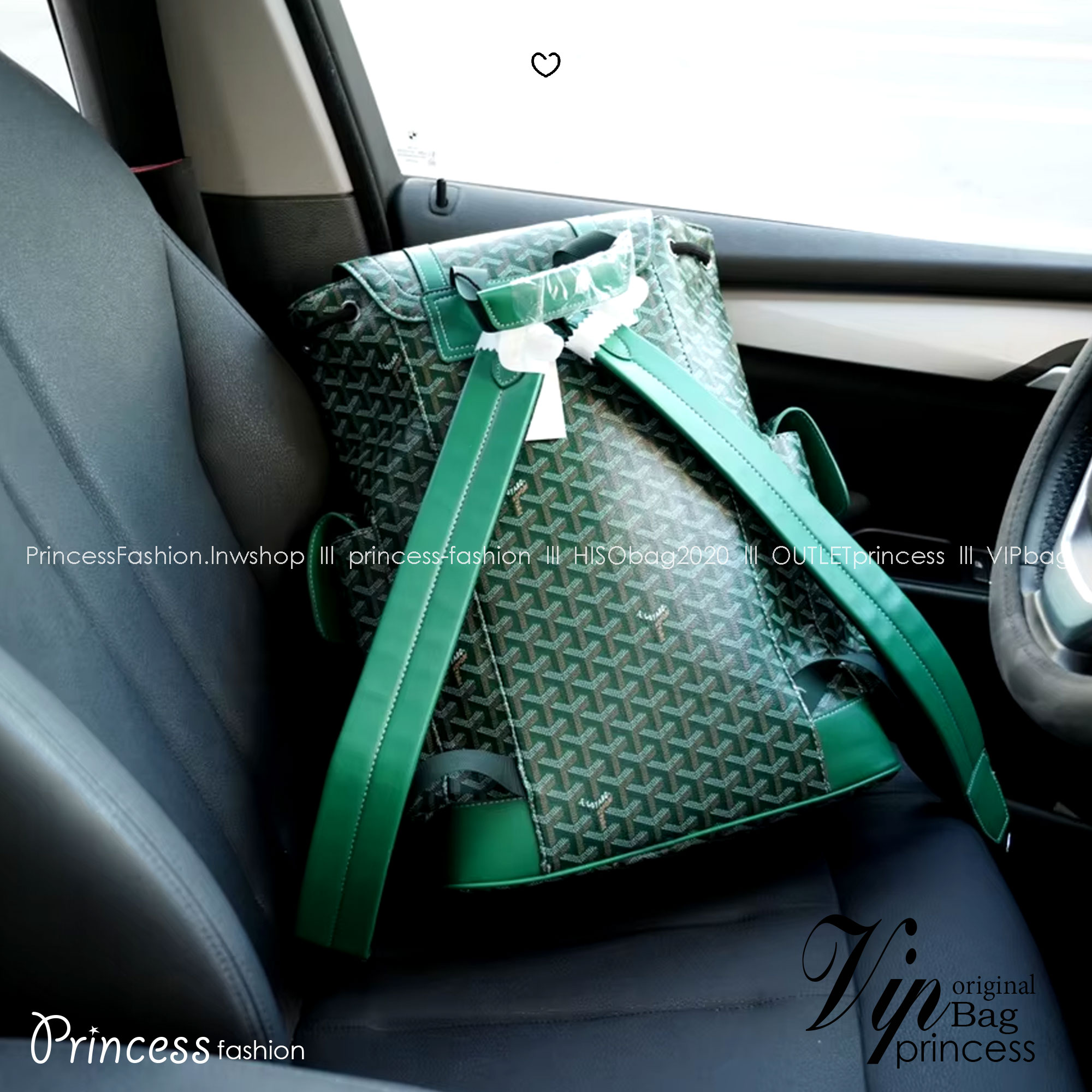 Goyard Backpack Bag Large Size กระเป๋าเป้ใบใหญ่ ดีไซน์สวยคลาสสิกเป็นเอกลักษณ์ ใช้ได้ทั้งหนุ่มๆและสาวๆ ตกแต่งลวดลายโลโก้แบรนด์เรียบหรู ภายในจุของได้เยอะมาก ใหญ่จริง!! ใบนี้คุ้มค่าราคามากๆ ทั้งดีไซน์และฟังก์ชั่นการใช้งาน ตอบโจทย์แน่นอน จะใส่เสื้อผ้าสำหรับ s