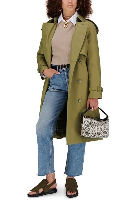 LOEWE Cubi Anagram Small Leather-trimmed Logo-jacquard / LOEWE HANDTASCHE 'CUBI ANAGRAM SMALL' HELLGRÜN คอลเลคชั่นยอดฮิต กับ 4 สีใหม่ล่าสุด กระเป๋าทรงพอช ใบกำลังสวย ดีไซน์ดีเทลน่ารัก