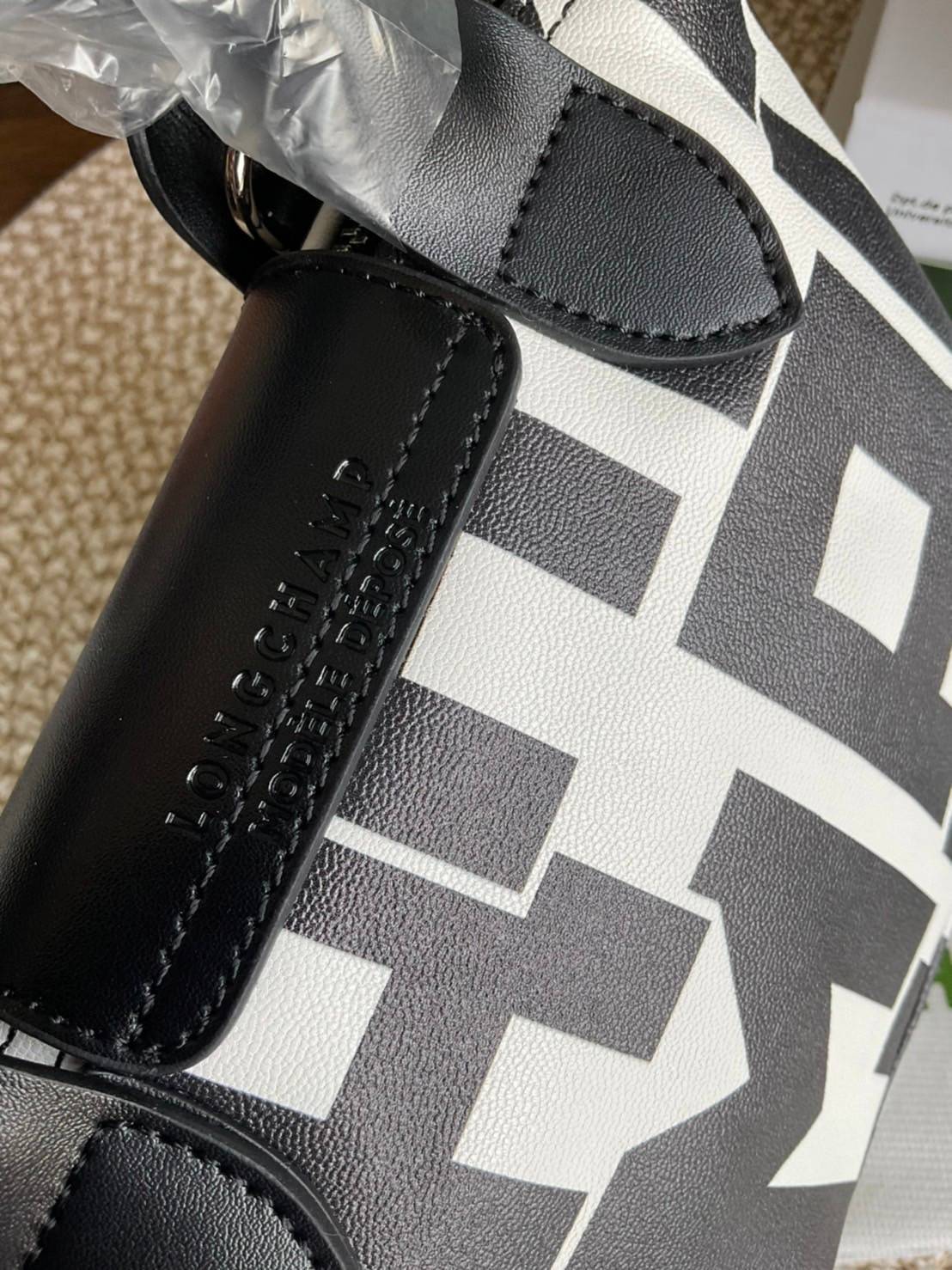 Longchamp Le Pliage Lgp Mini Tote - กระเป๋าถือขนาดเล็ก วัสดุหนังเมทิส หรือ หนังแกะ - น้ำหนักเบา จุของได้เยอะ เปิด-ปิดด้วยซิปสะดวกใช้