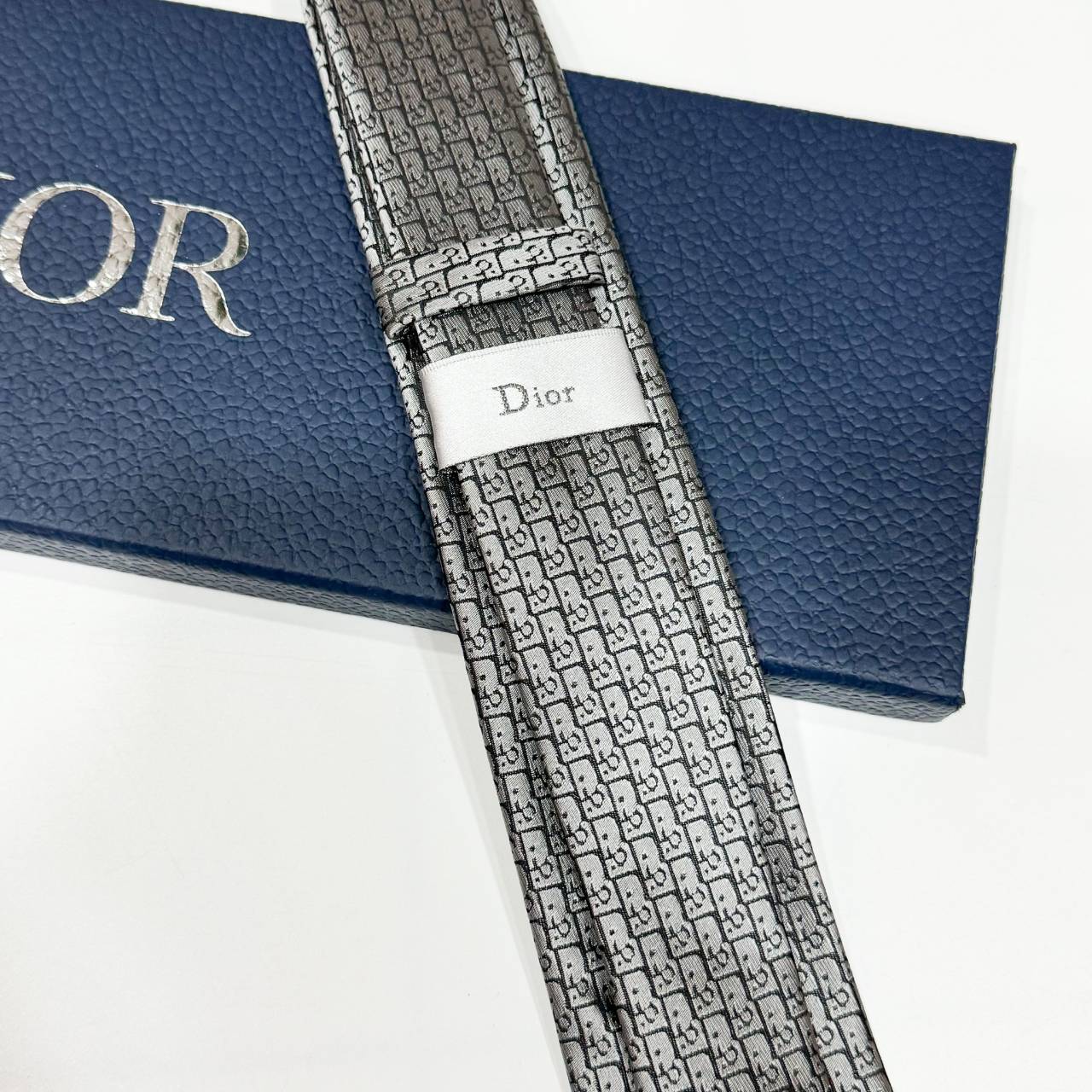 DIOR Necktie Monogram / Dior Oblique Tie Silk พร้อมส่งที่ไทย 3 สี เนคไทดิออร์แบรนด์หรู ผ้าซิลอย่างดี เกรดเหมือนจริง 1:1 **สินค้าเกรดท็อปออริจินอลสลับแท้ เกรดดีสุด ใช้งานต่างประเทศได้
