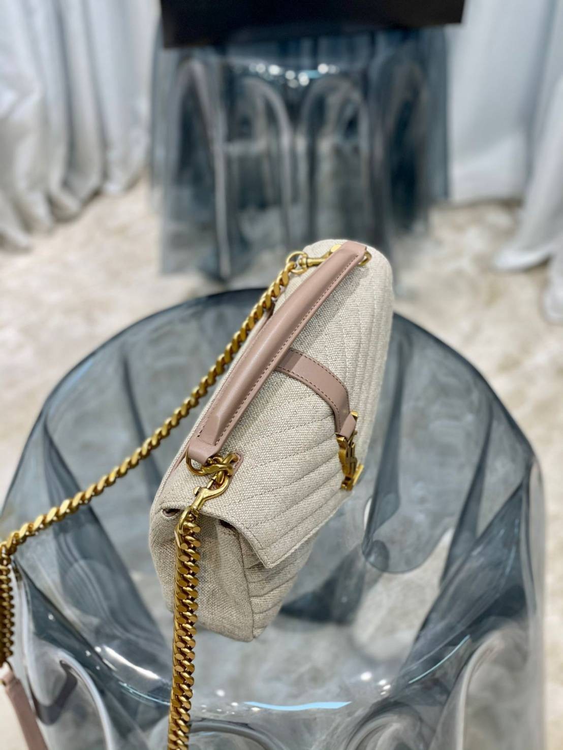 YSL Medium College Denim Shoulder Bag เกรดเทพออริจินอล 1:1 ใช้งานต่างประเทศได้ กระเป๋าสะพายทรงสุดฮอต ดีไซน์เรียบหรู โดดเด่นด้วยผ้าเดนิมสีเบจอย่างดีเต็มใบ