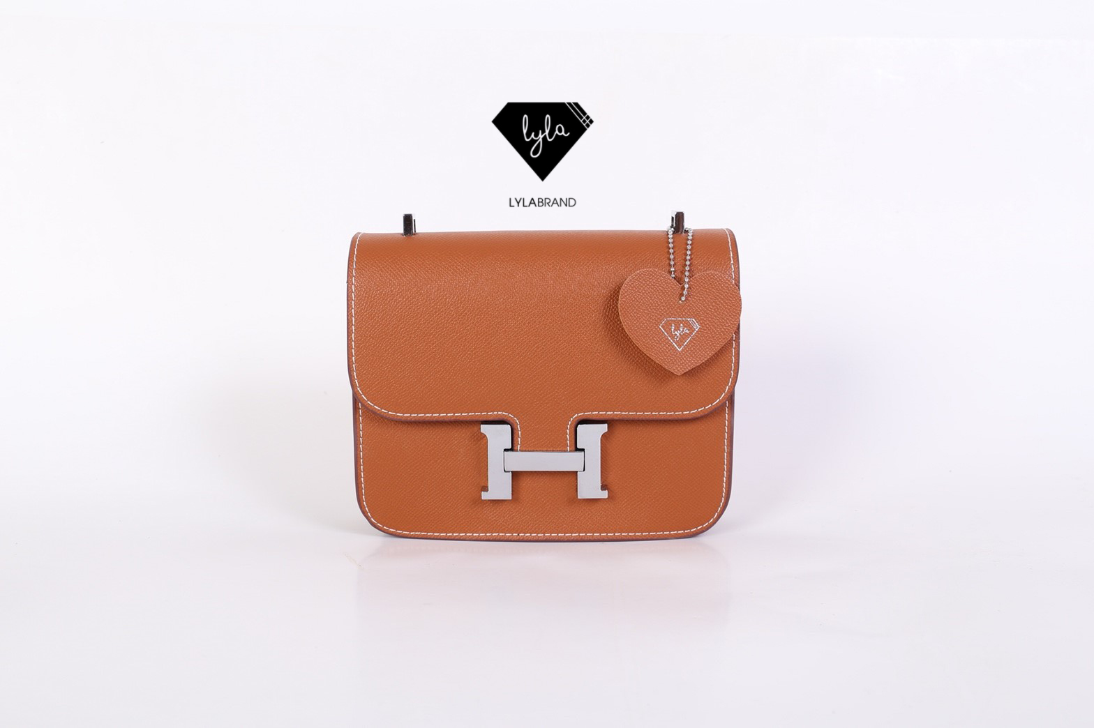 LYLABRAND🔔 Constance ไซต์ 18 สุดฮอต รุ่นนี้หนัง Epsom , PU top premium นะคะ หนังดีเลอค่าน่าสอยมากกก บอกคำเดียวเลยว่าเด็ดสุด !! เหมือนหนังแท้เบอสุดค่ะคูณผู้หญิง ลูกค้าเก่าน่าจะทราบกันดีอยู่แล้วว่าคุณภาพของร้านนี้ต้องมาเป็นอันดับหนึ่งเท่านั้น อิอิ ม