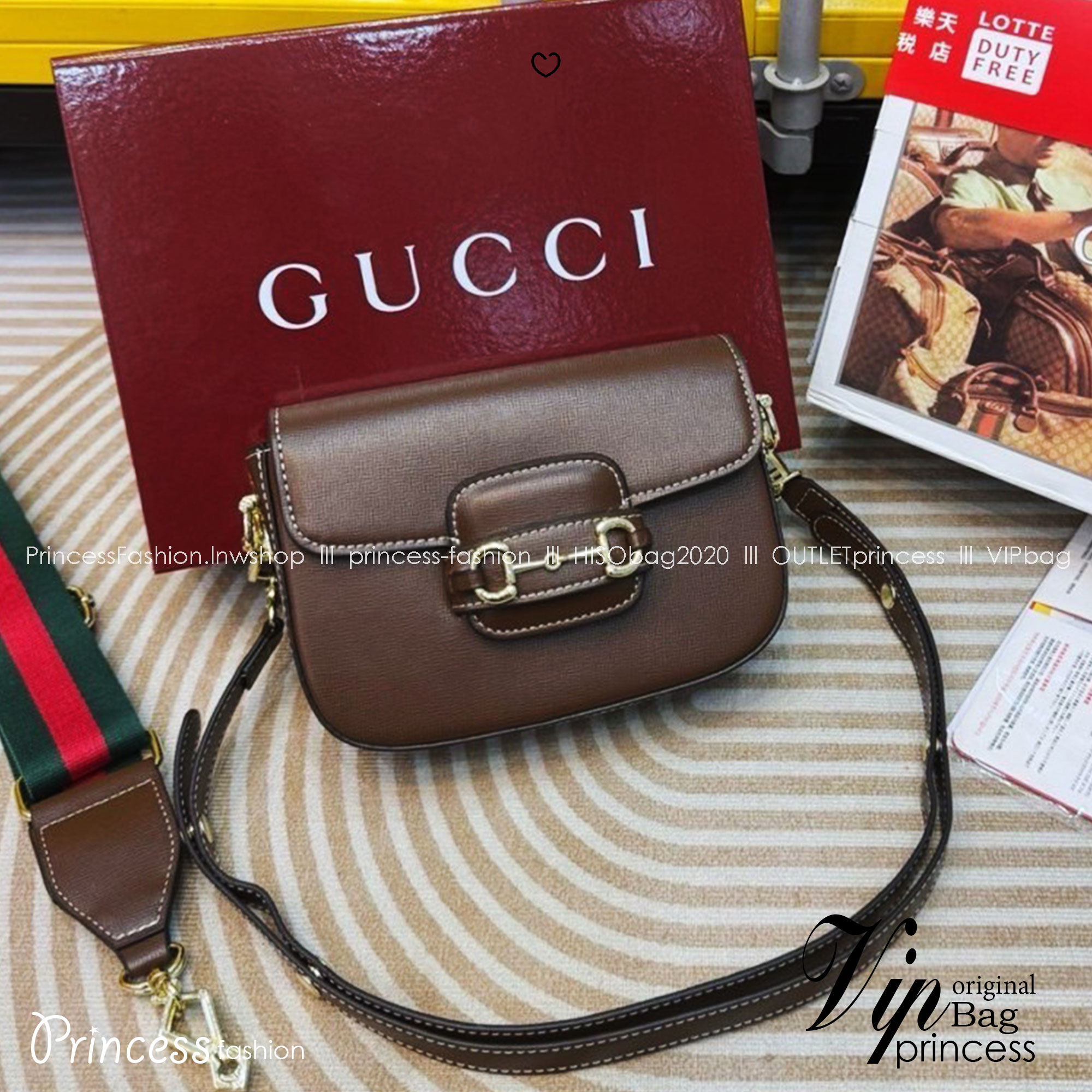 GUCCI Horsebit 1955 small shoulder bag เป็นรุ่นที่มาเพิ่มกี่รอบก็ไม่เคยพอ!! เด็ดสุด!! ฮ็อตสุด!! ให้สิบว้าวไปเลยกับใบนี้ 🤩🤩 กระเป๋าสะพายไหล่/สะพายข้างทรงคลาสสิค สวยผู้ดี ดารา เซเลปใช้กันเพียบ สวยอยู่ทรง