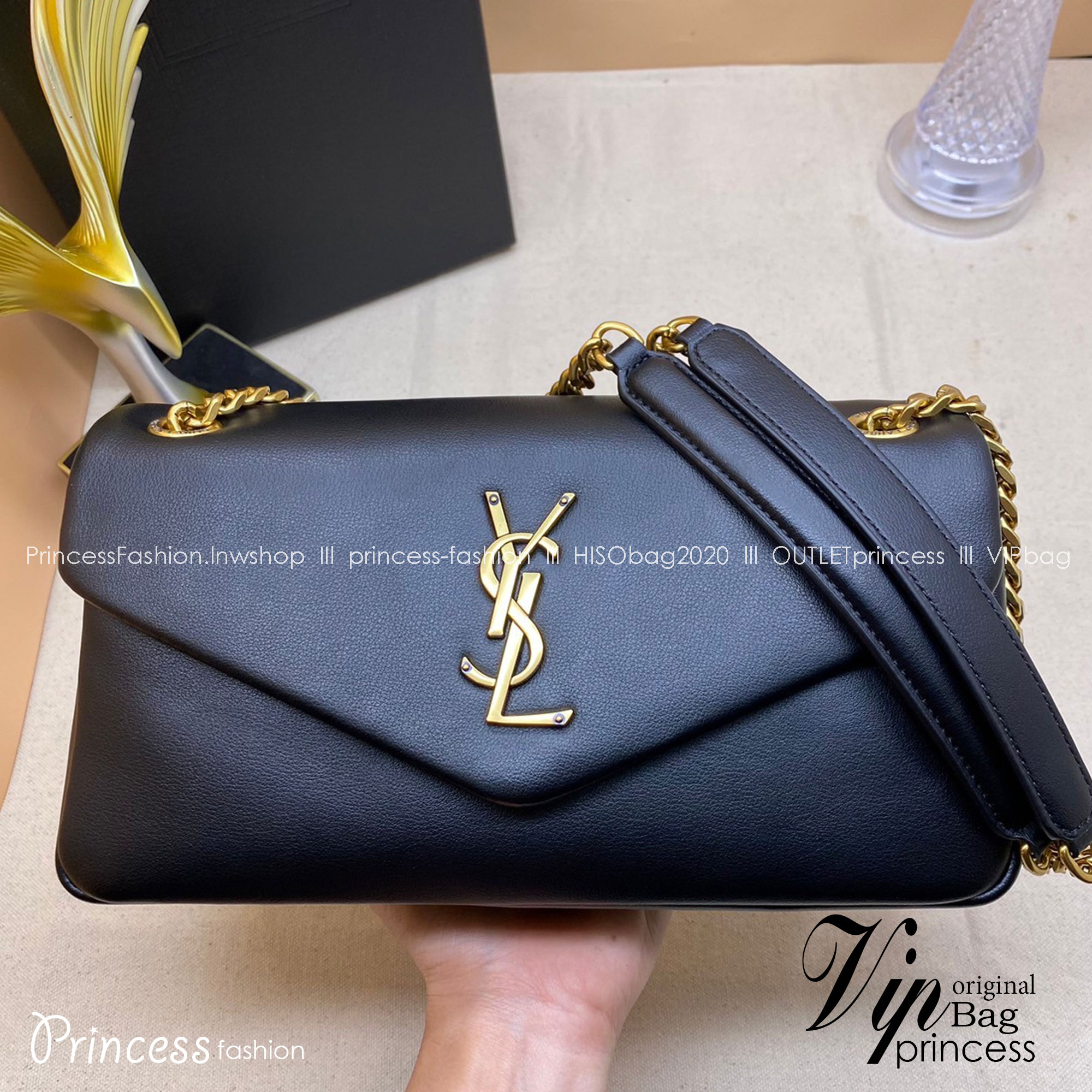 YSL CALYPSO IN PLUNGED / YSL Calypso Padded Leather Shoulder Bag กระเป๋าสะพาย คอลใหม่ ดีไซน์โลโก้โดดเด่น อะไหล่ทอง